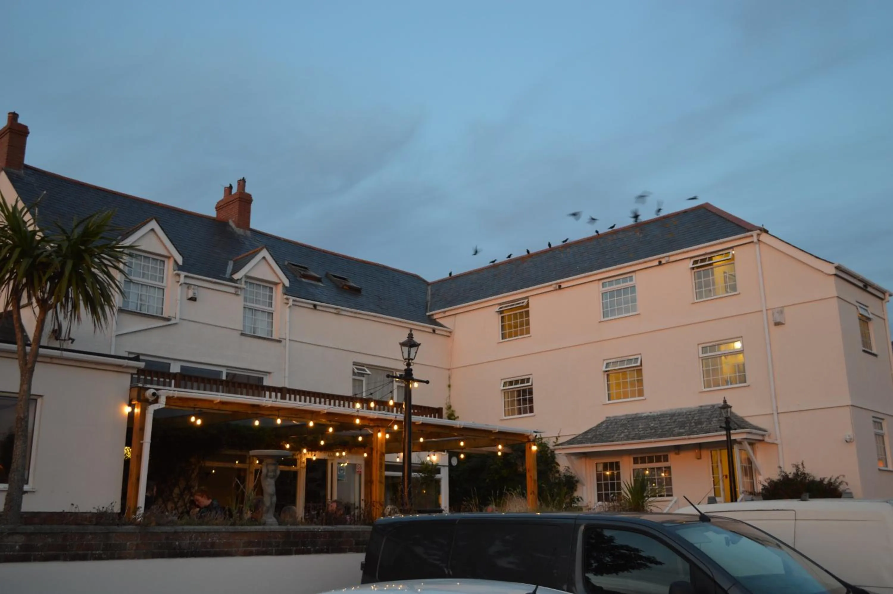 Restaurant/places to eat in The Cornishman Inn