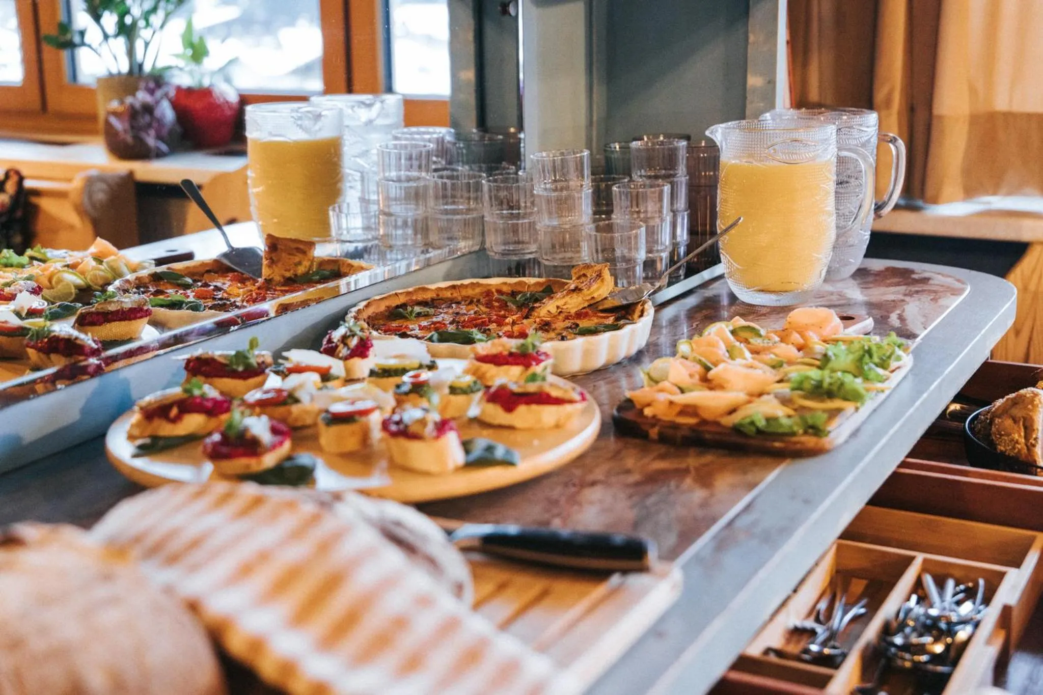 Food and drinks in VILLA OXA - Boutique Design Hotel