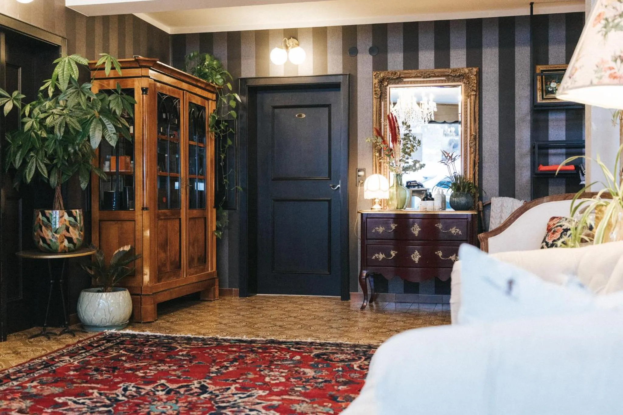 Lobby or reception in VILLA OXA - Boutique Design Hotel