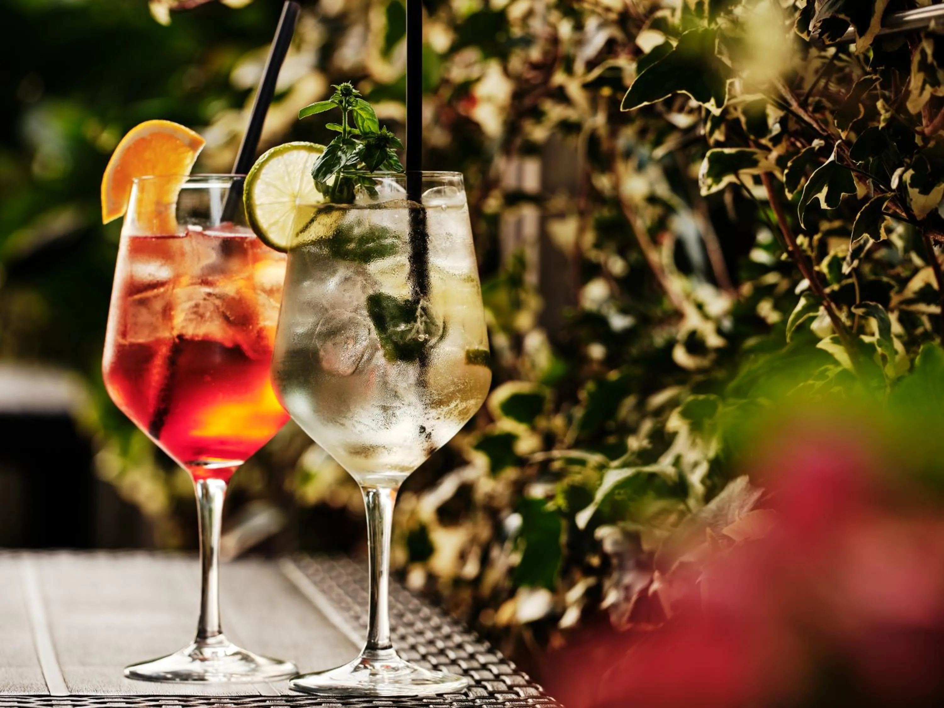 Lounge or bar in Holiday Inn Express Milan-Malpensa Airport by IHG