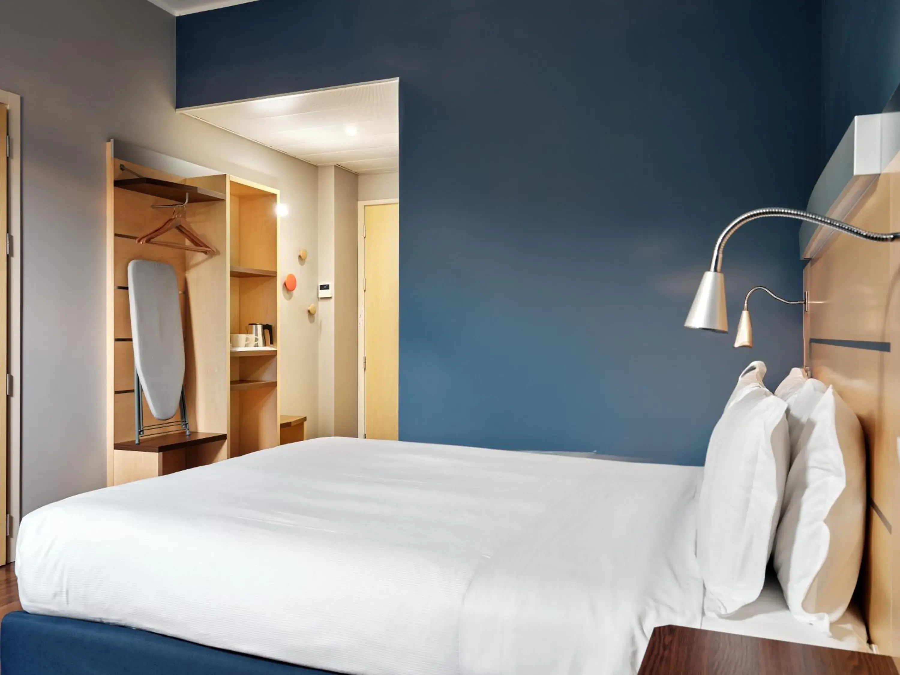Standard King Room - Free Breakfast in Holiday Inn Express Milan-Malpensa Airport by IHG Standard King Room - Free Breakfast in Holiday Inn Express Milan-Malpensa Airport by IHG
