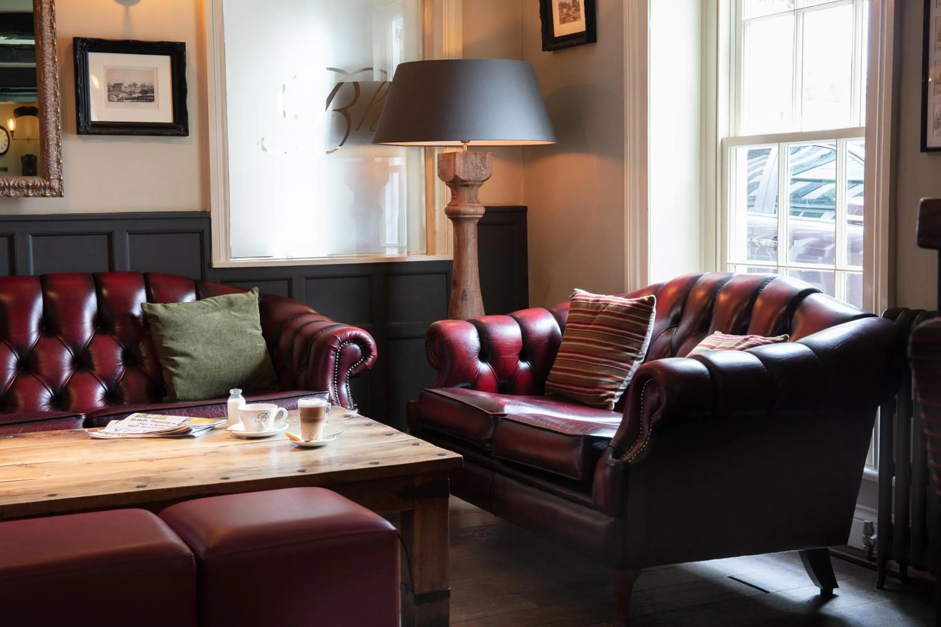 Lounge or bar in Broom Hall Inn