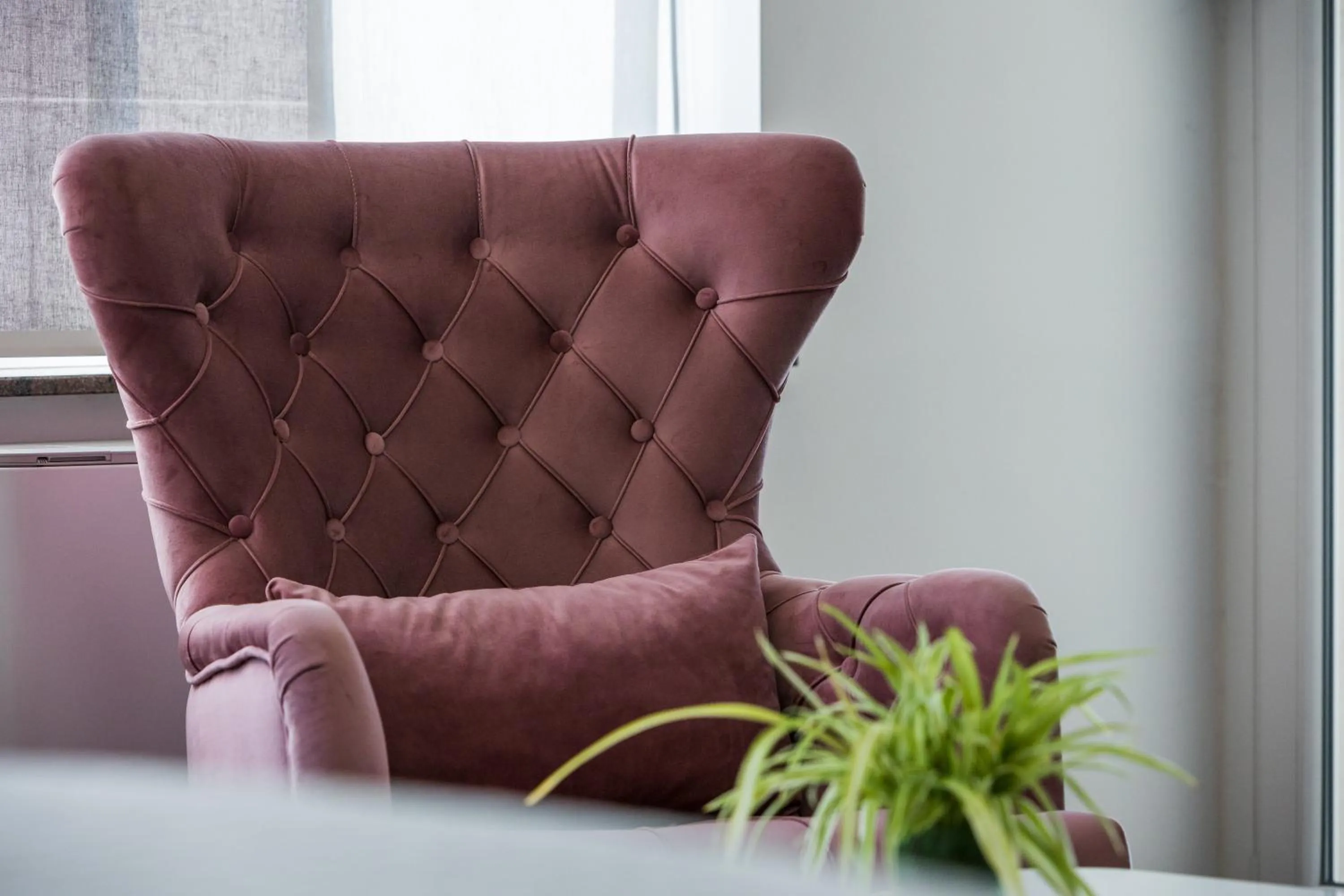 Seating area in Hotel Tomi