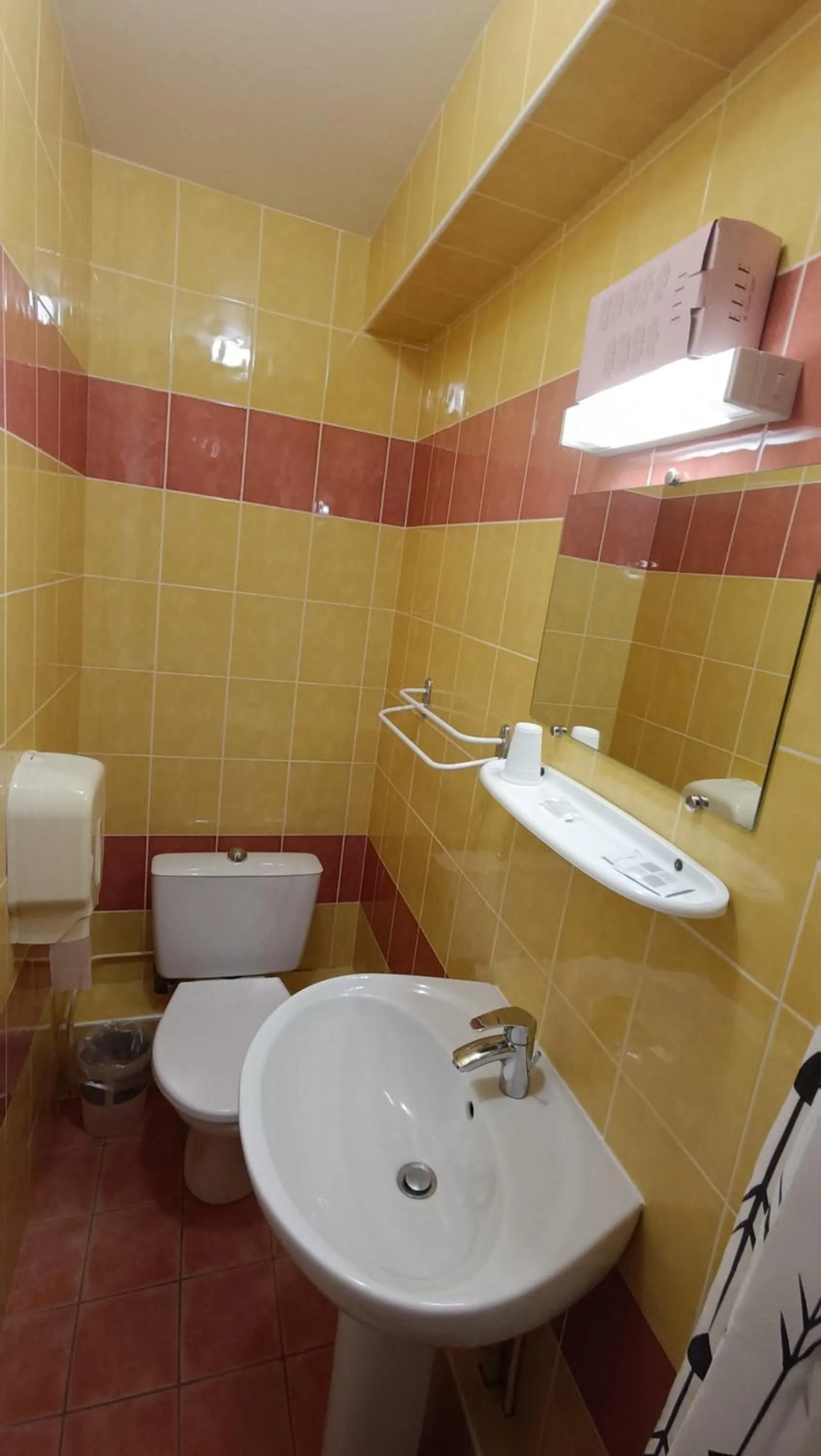 Bathroom in Hôtel Le Pommeil