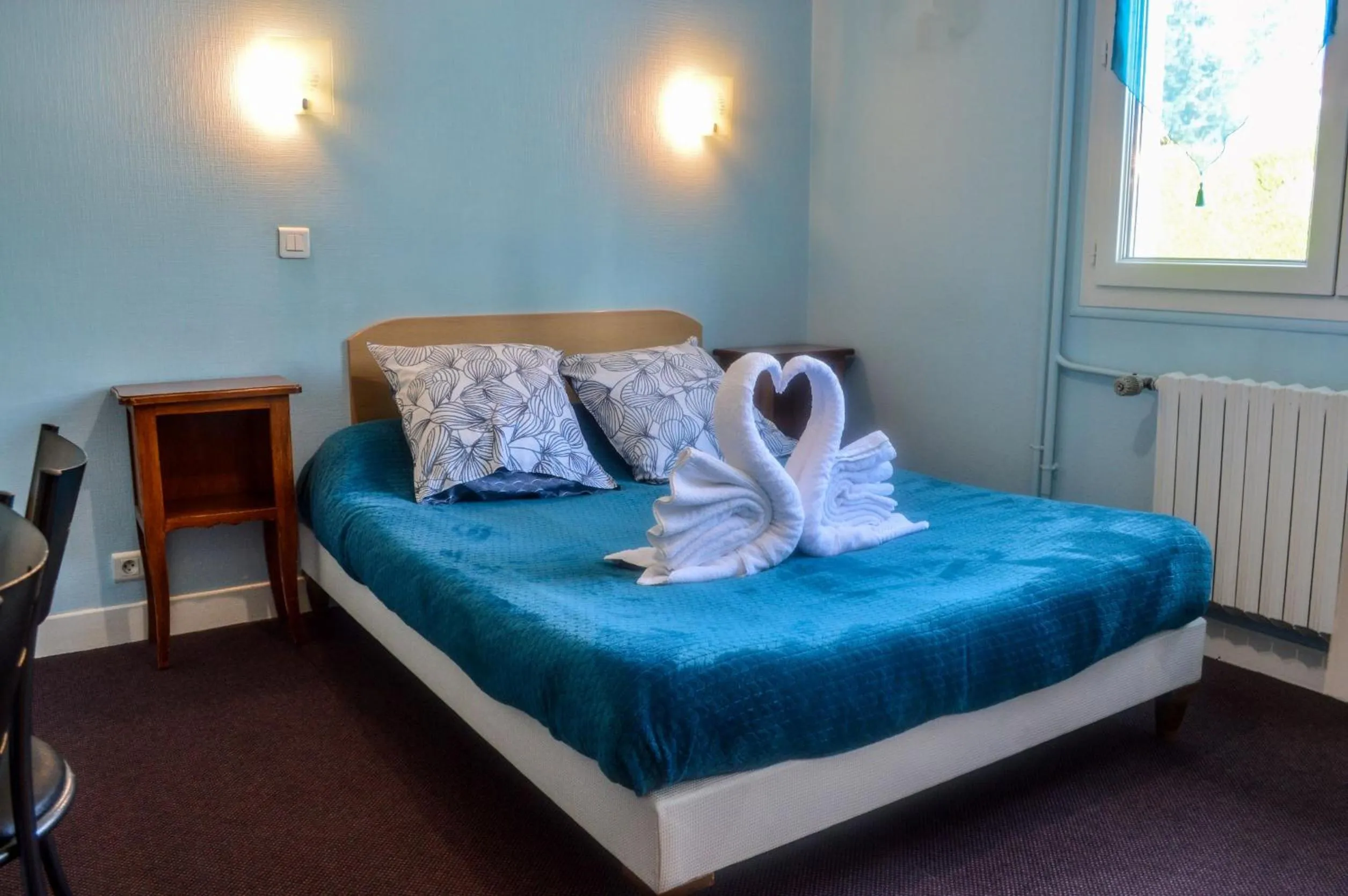 Bedroom, Bed in Hôtel Le Pommeil