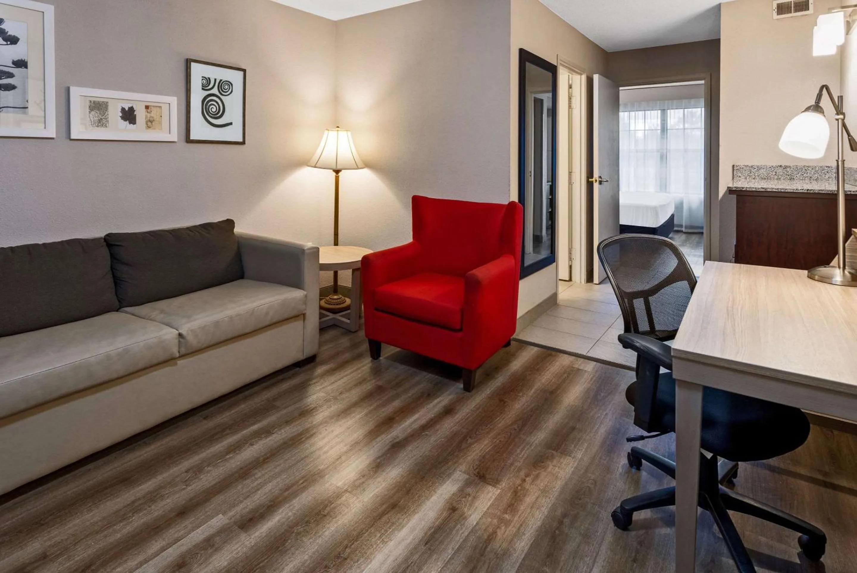 Bedroom in Country Inn & Suites by Radisson, Salisbury, MD