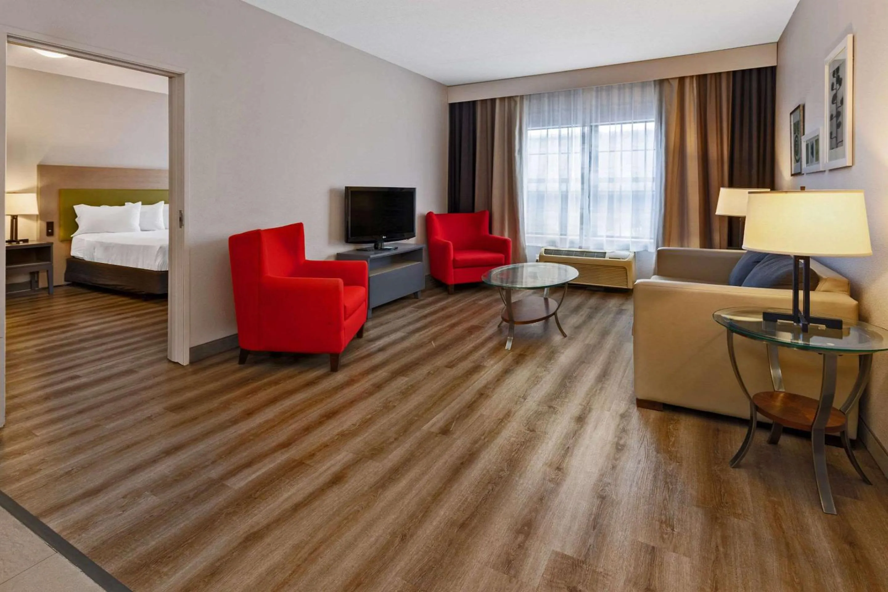 Bedroom, Bed in Country Inn & Suites by Radisson, Salisbury, MD