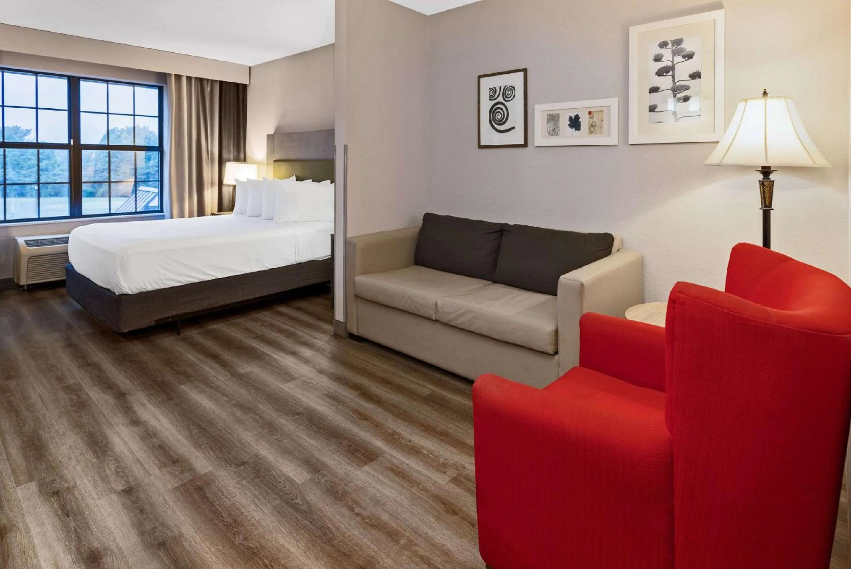 Bedroom, Bed in Country Inn & Suites by Radisson, Salisbury, MD