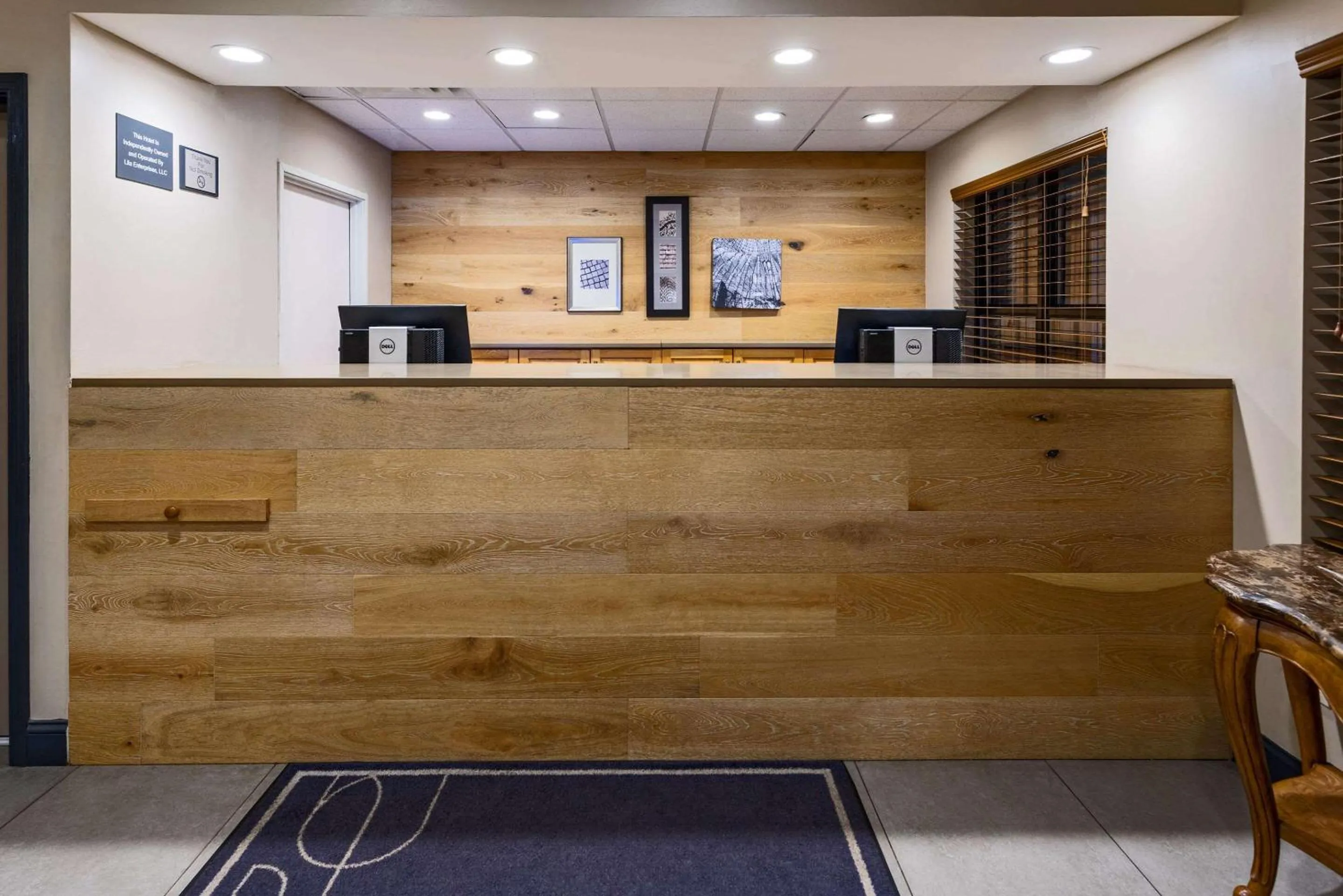 Lobby or reception in Country Inn & Suites by Radisson, Salisbury, MD