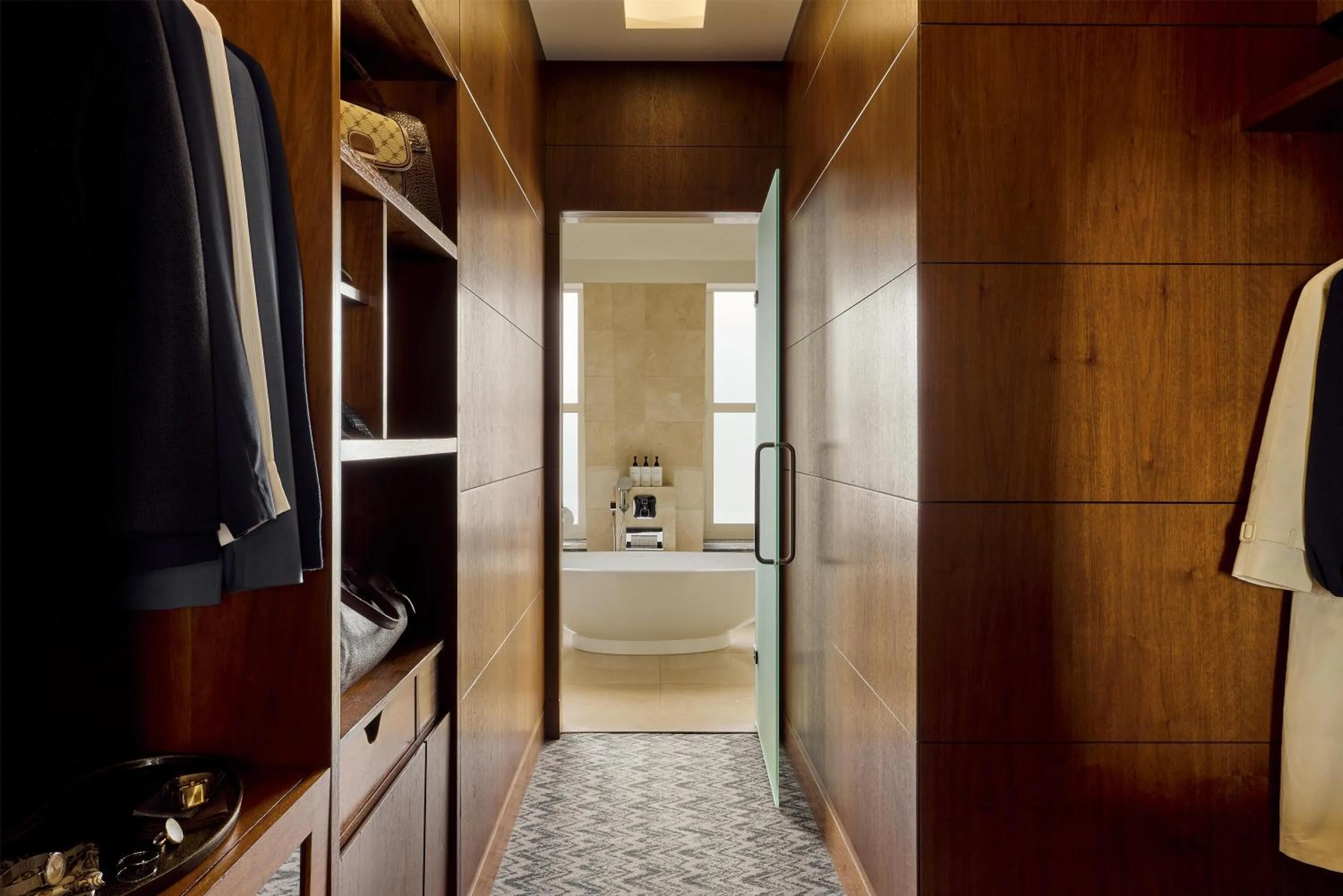 Bathroom, Bed in Conrad London St James