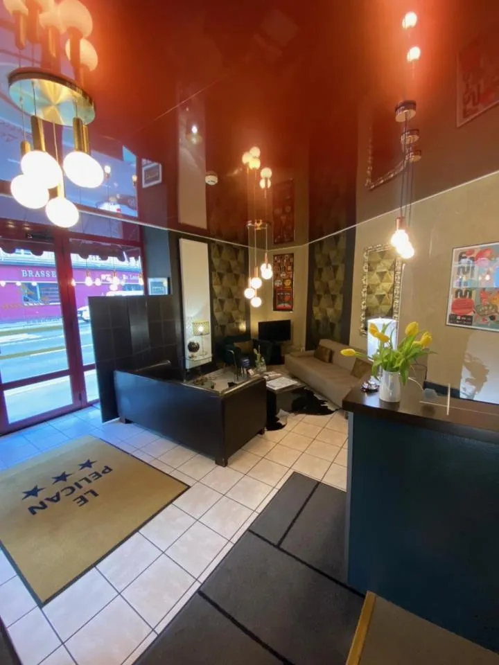 Communal lounge/ TV room in Cesar Hotel