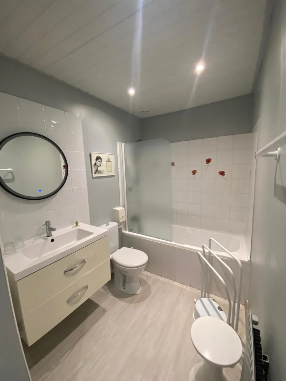 Toilet in Cesar Hotel