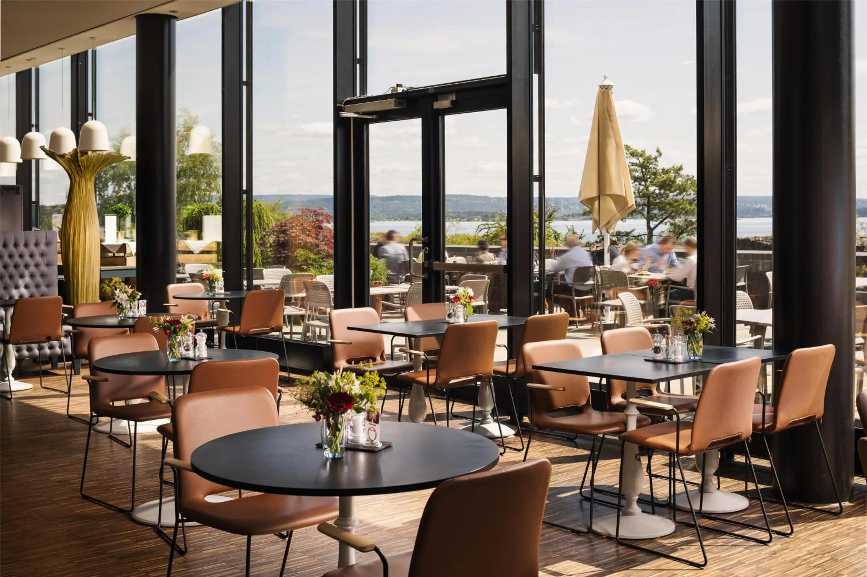 Restaurant/places to eat in Scandic Fornebu