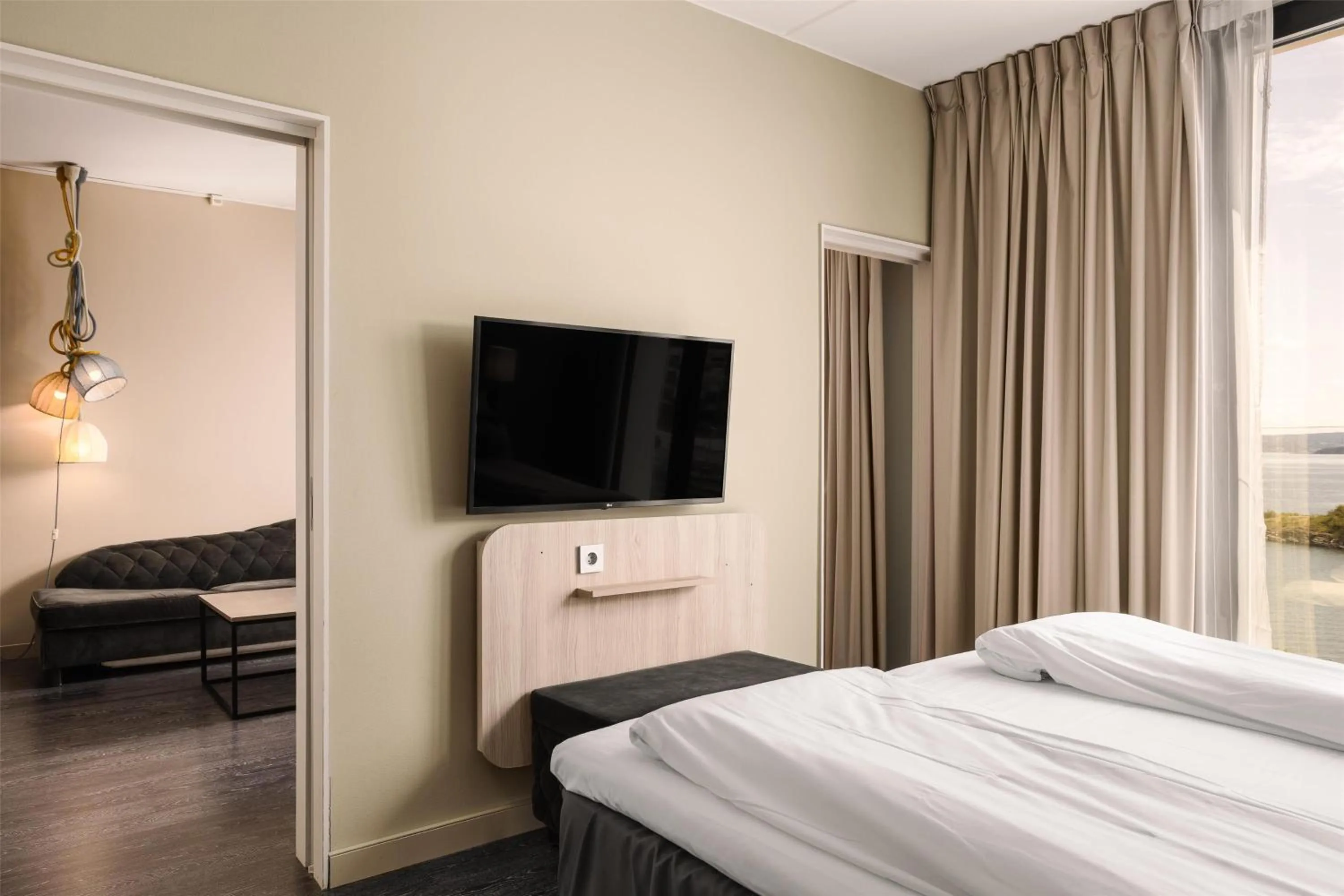 Bedroom, Bed in Scandic Fornebu