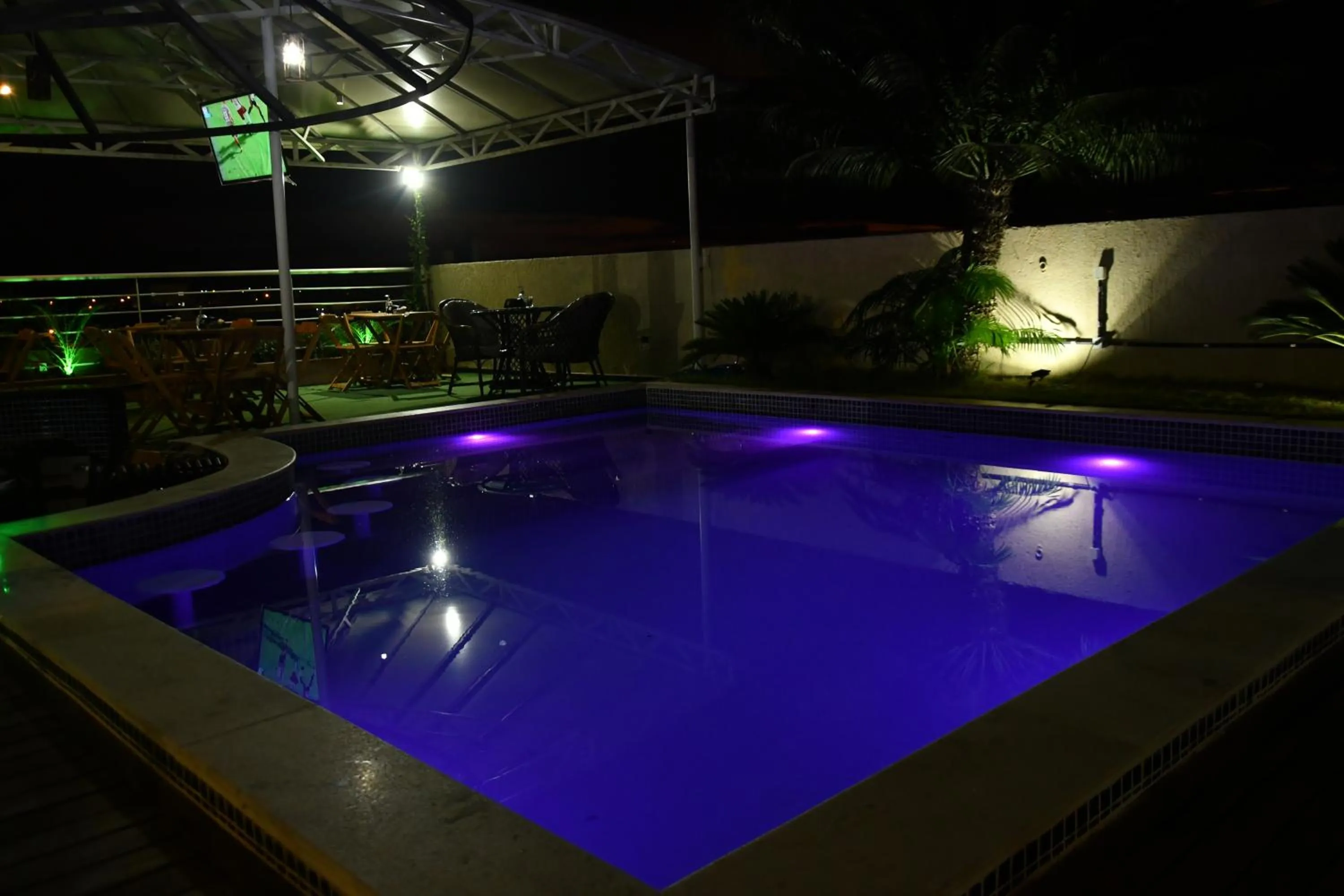 Pool view in Troodon Park Hotel