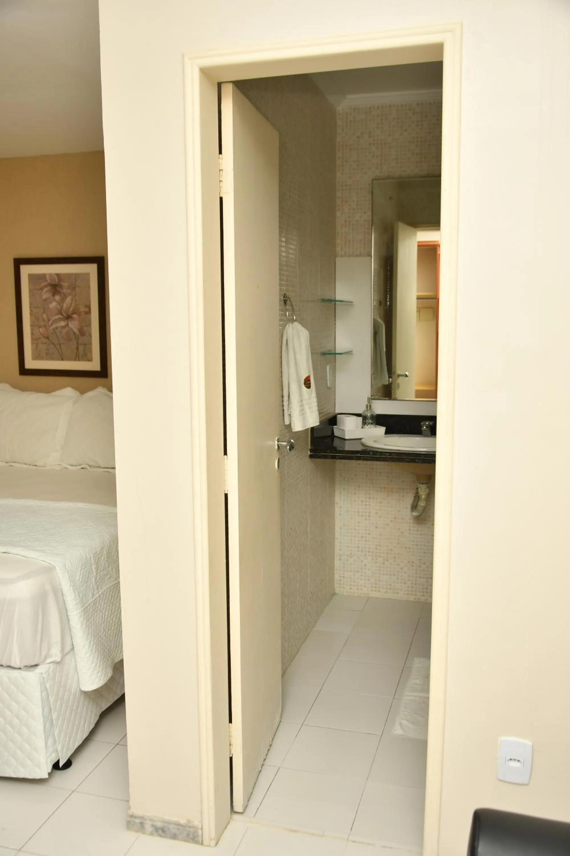 Bedroom in Troodon Park Hotel