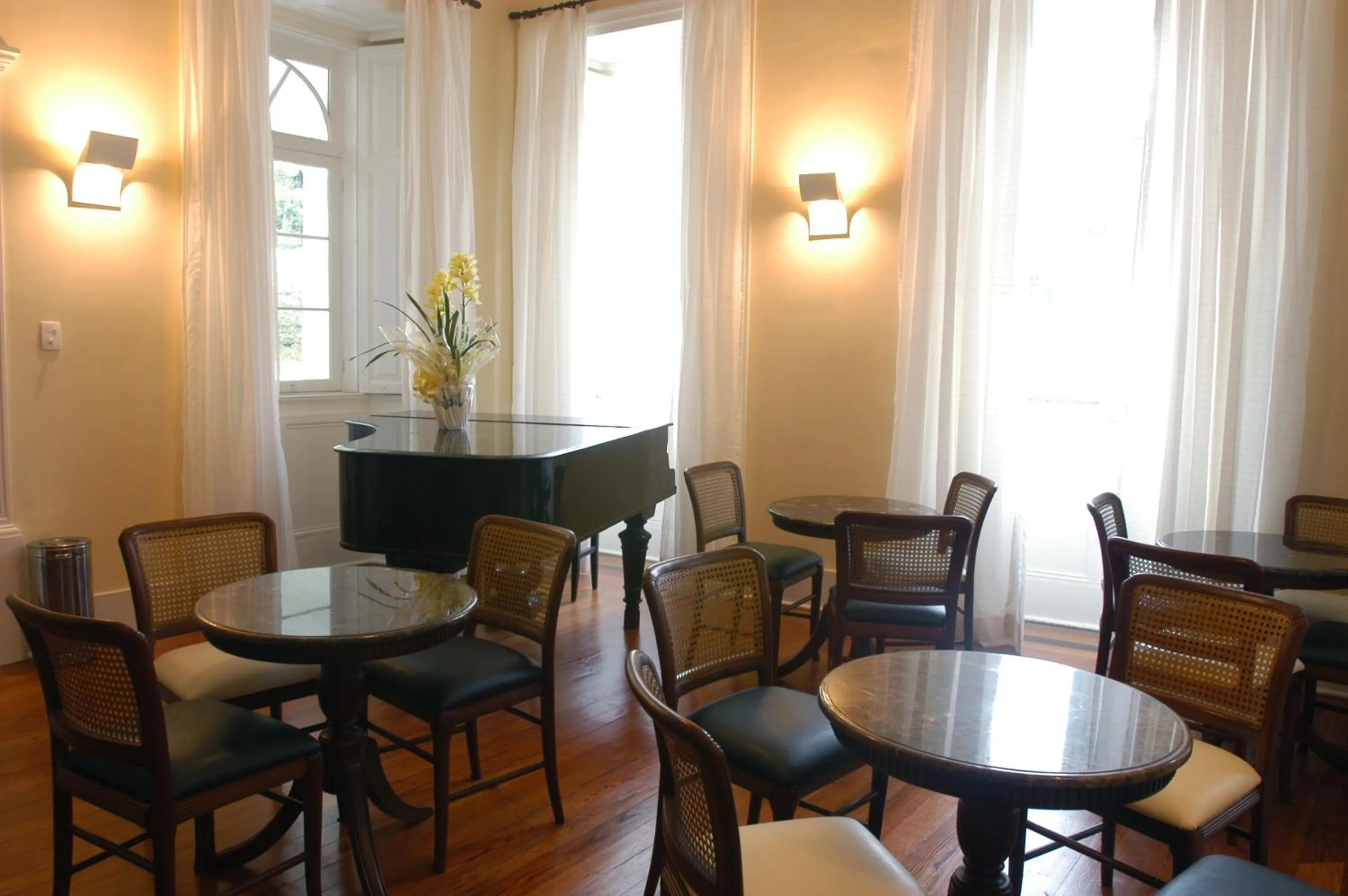 Lounge or bar in Hotel Solar do Império