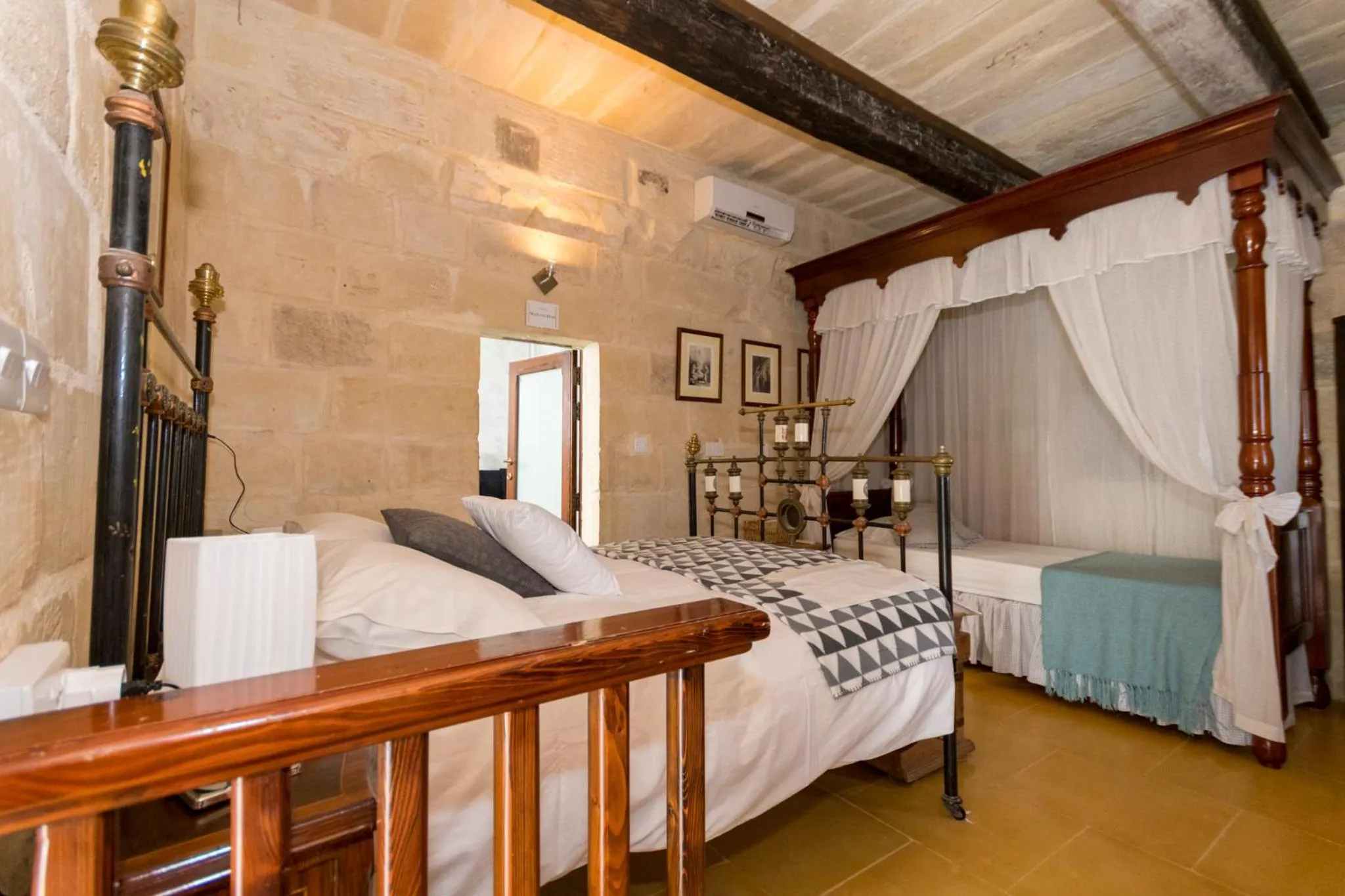 Bedroom, Bed in The Burrow Guest House