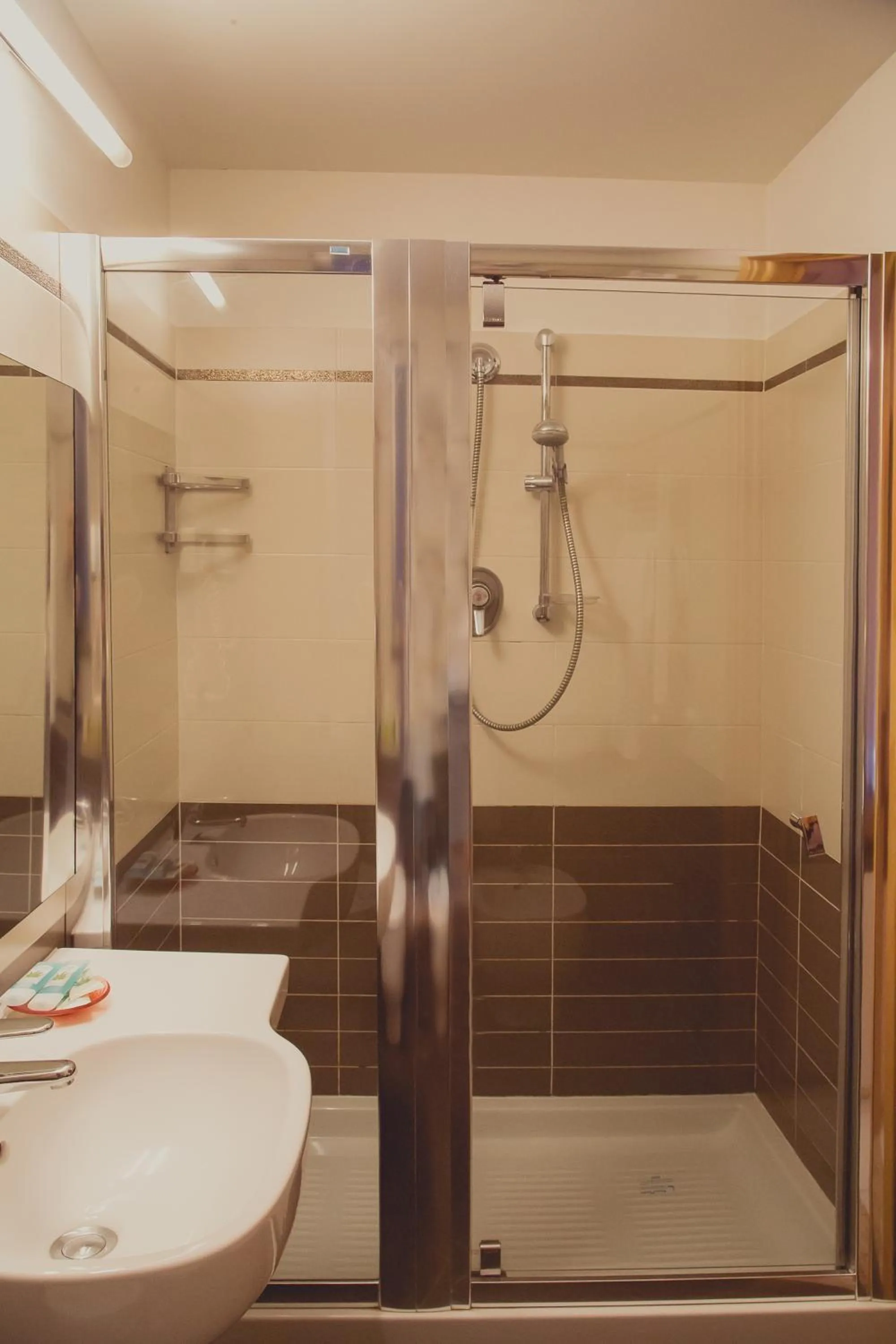 Bathroom in Hotel Rainero