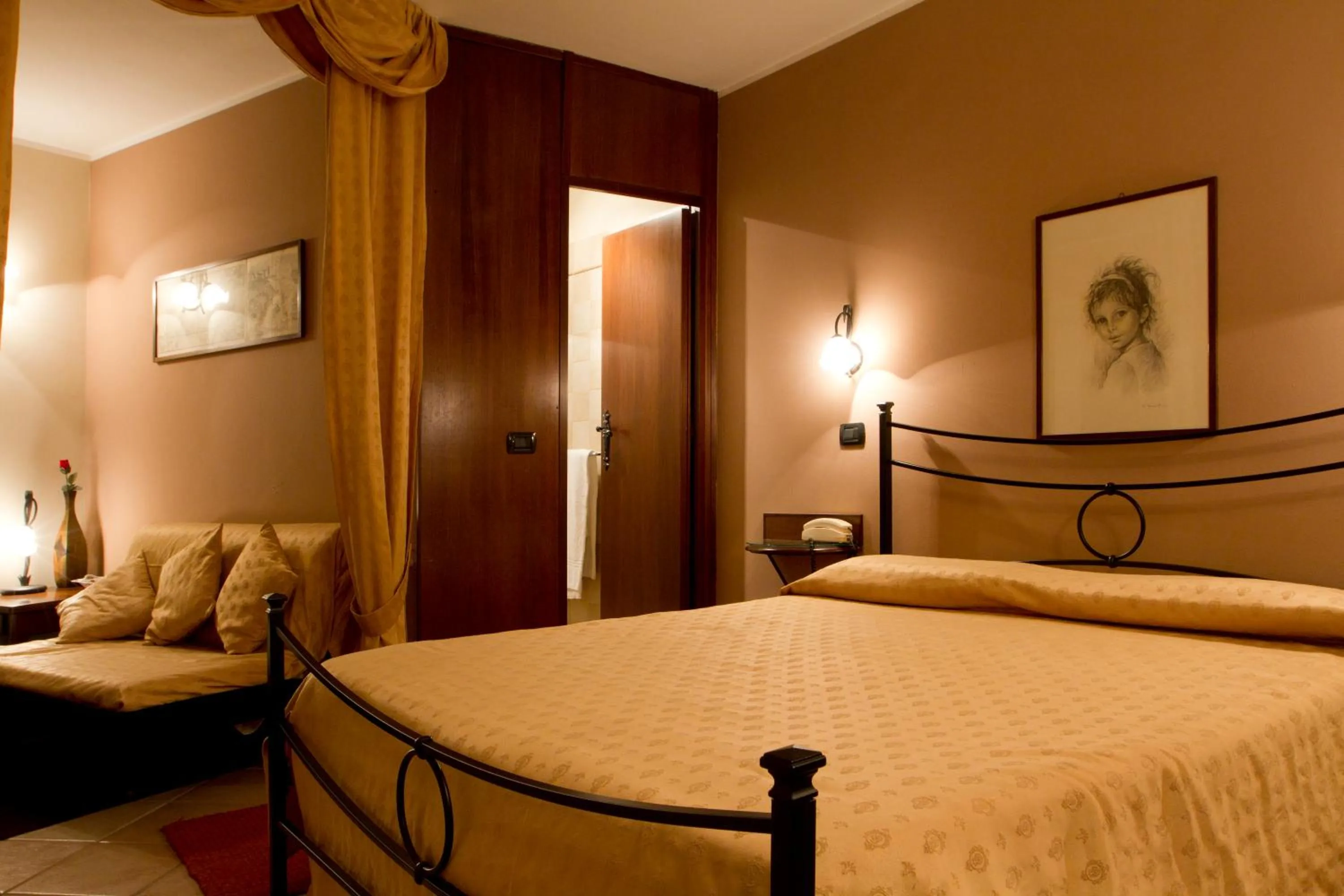 Bedroom, Bed in Hotel Rainero