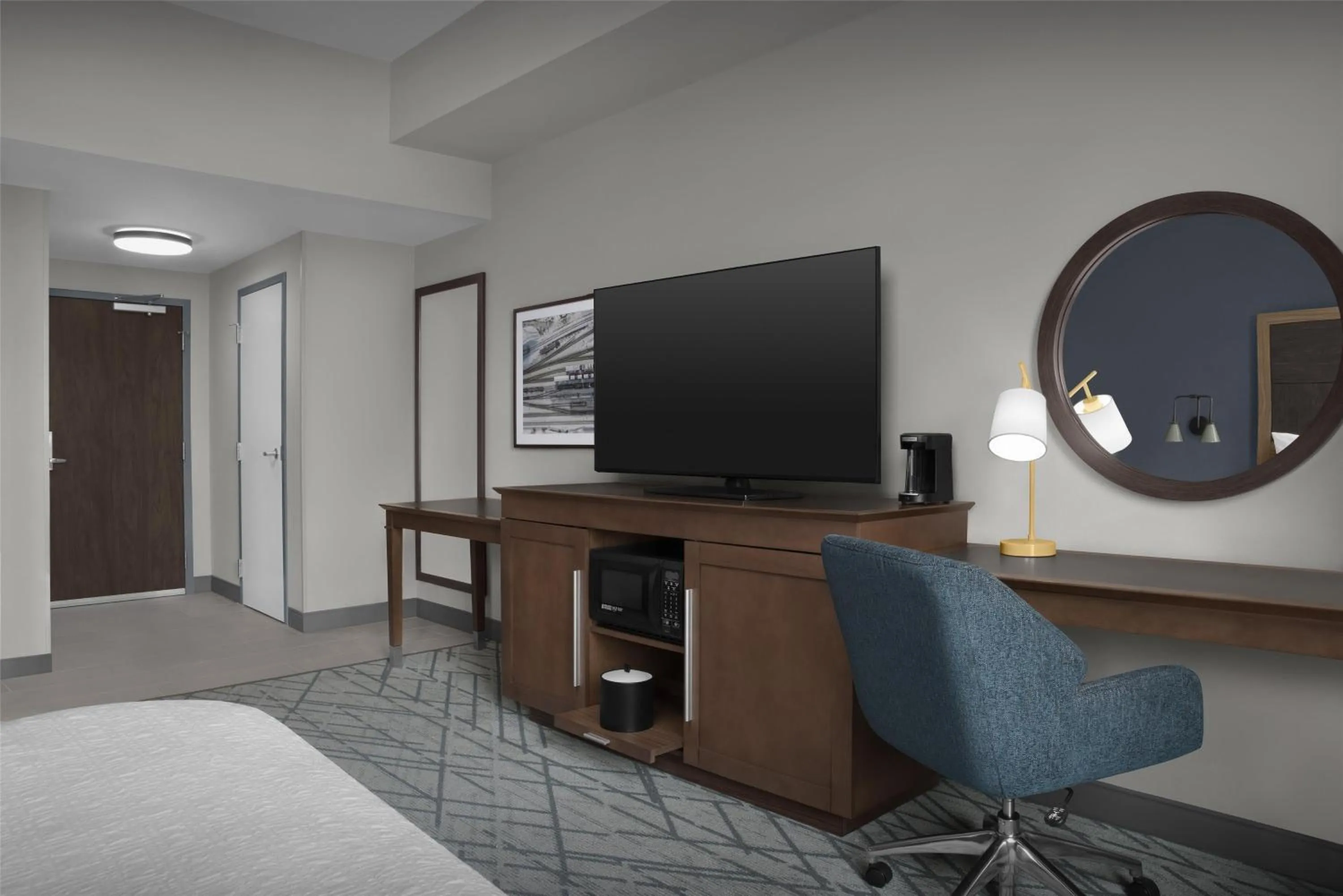 Bedroom, Bed in Hampton Inn Indianapolis Downtown Across from Circle Centre