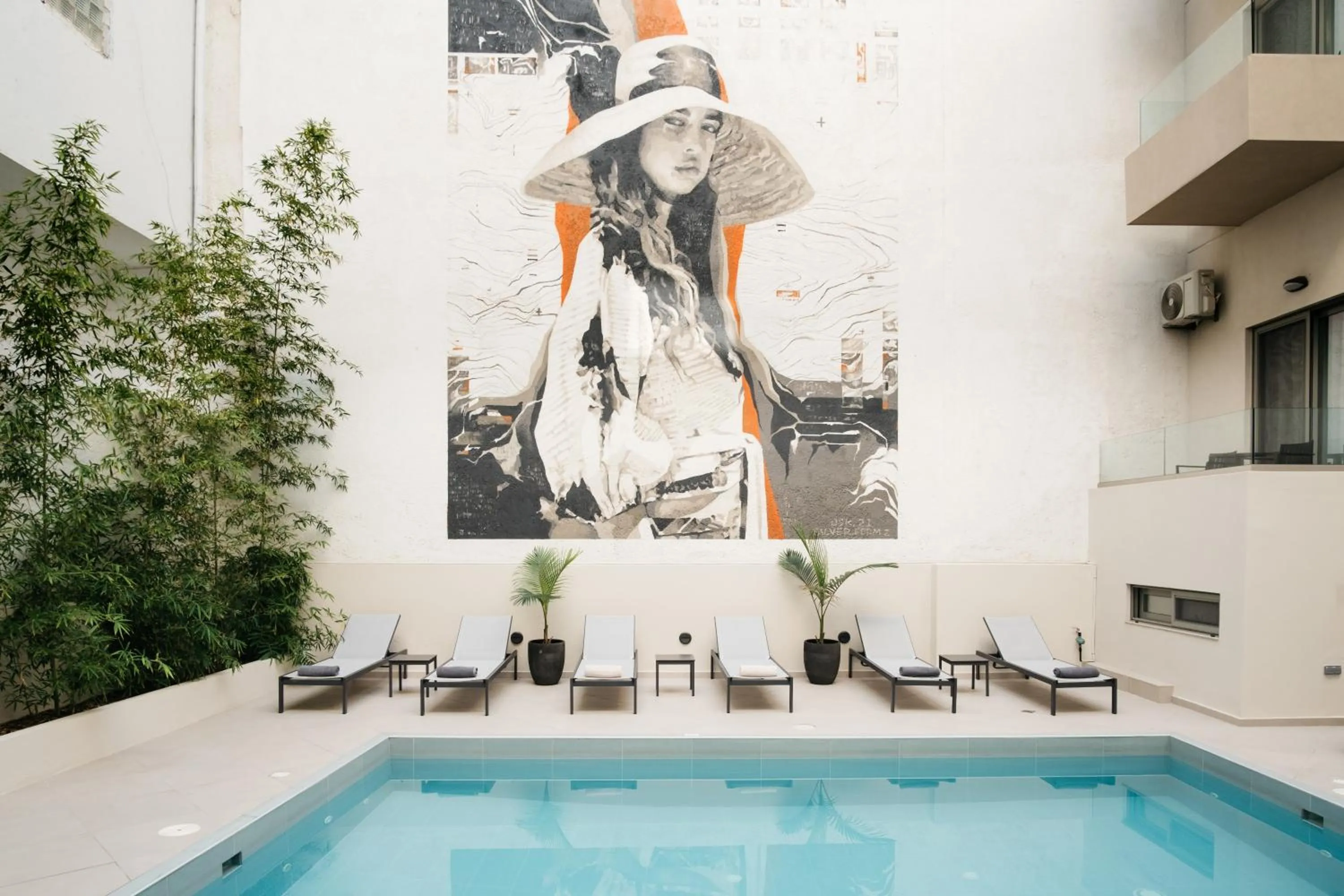 Swimming pool in The City Hotel & Suites