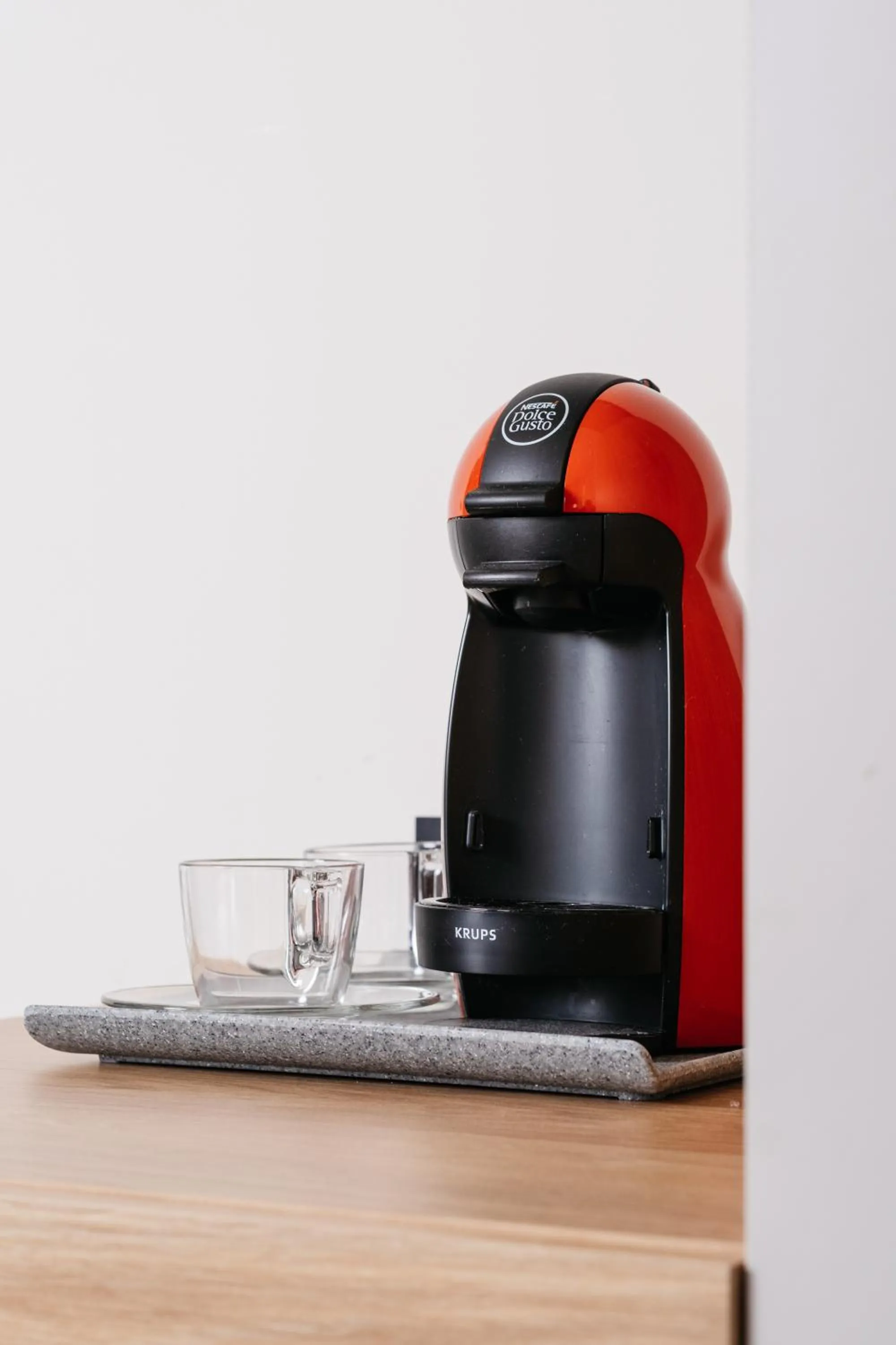 Coffee/tea facilities in The City Hotel & Suites