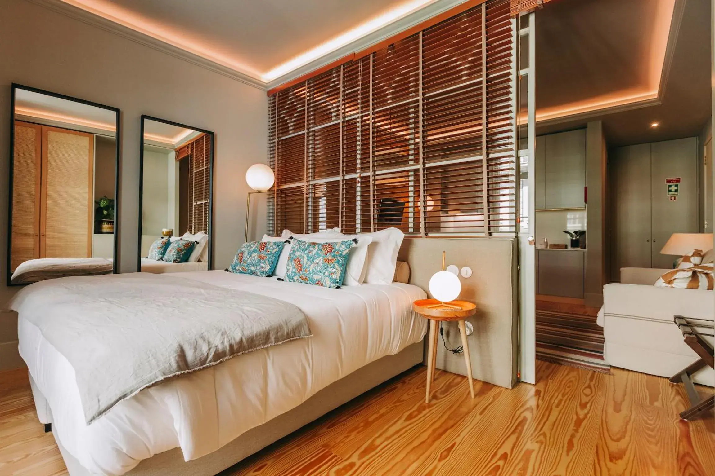 Superior Apartment in Torel 1884 Suites & Apartments Superior Apartment in Torel 1884 Suites & Apartments