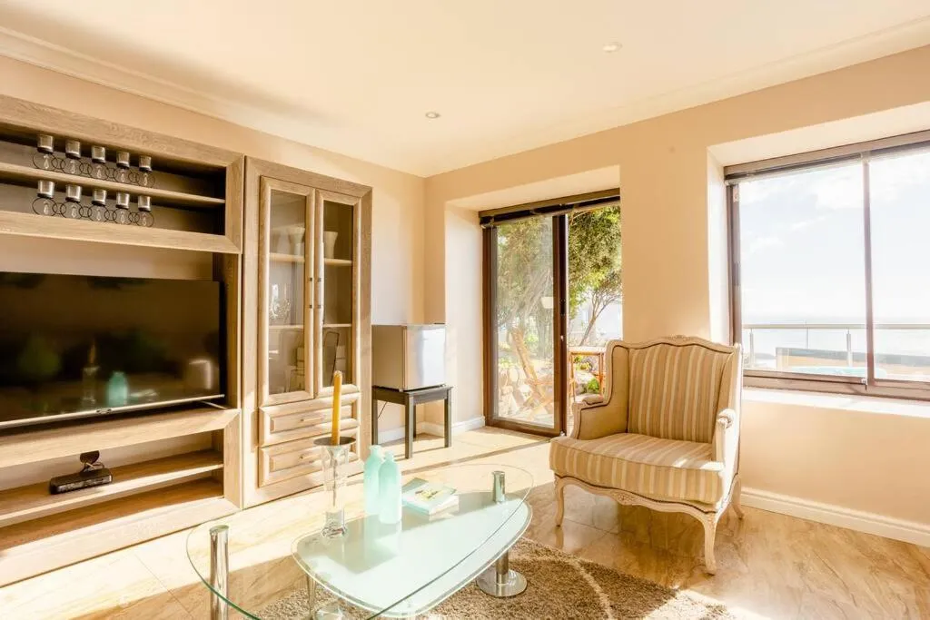 Aqua Terra Boutique Guesthouse - Simon's Town, Cape Town