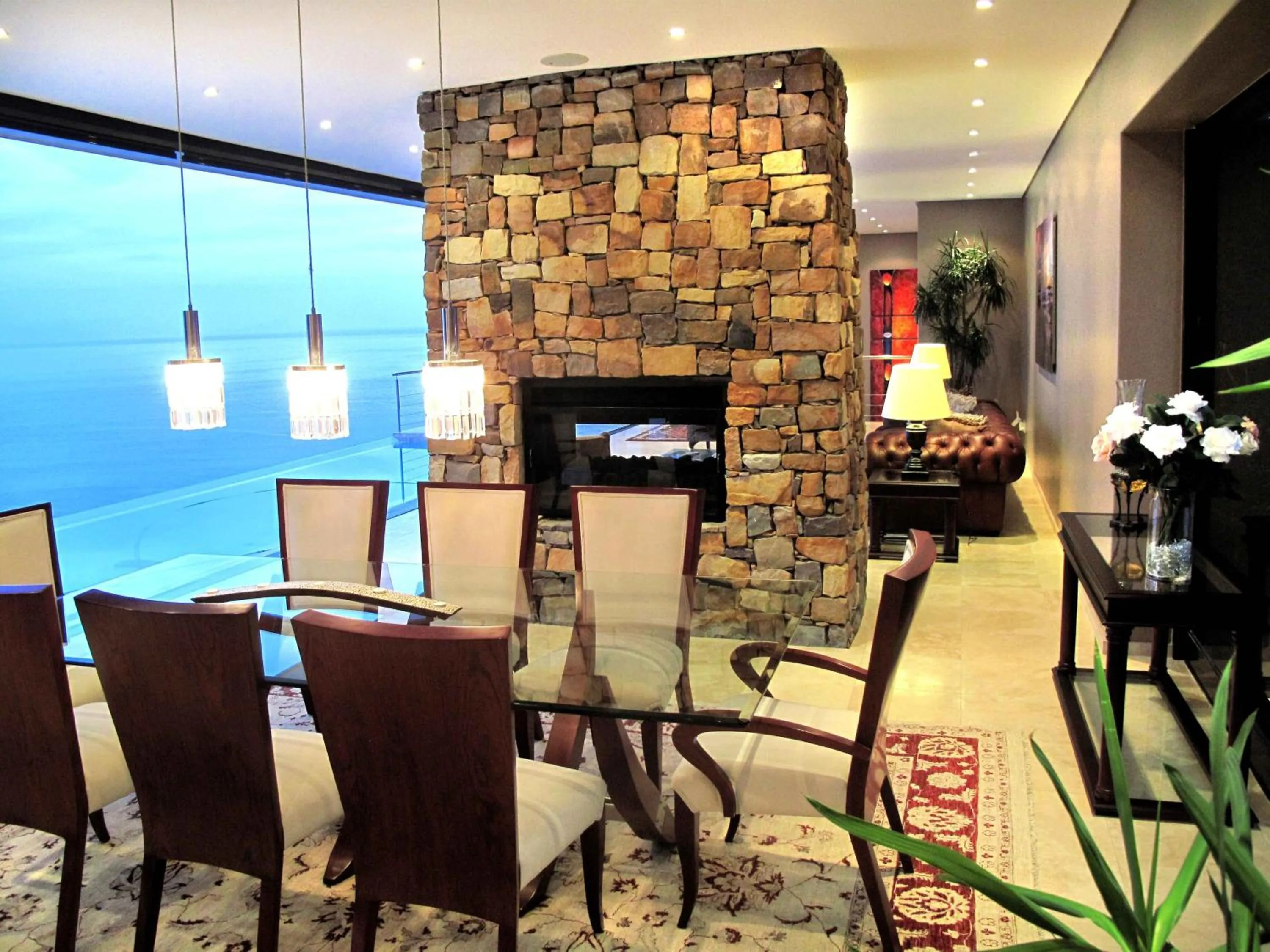 Restaurant/places to eat in Aqua Terra Boutique Guesthouse - Simon's Town, Cape Town