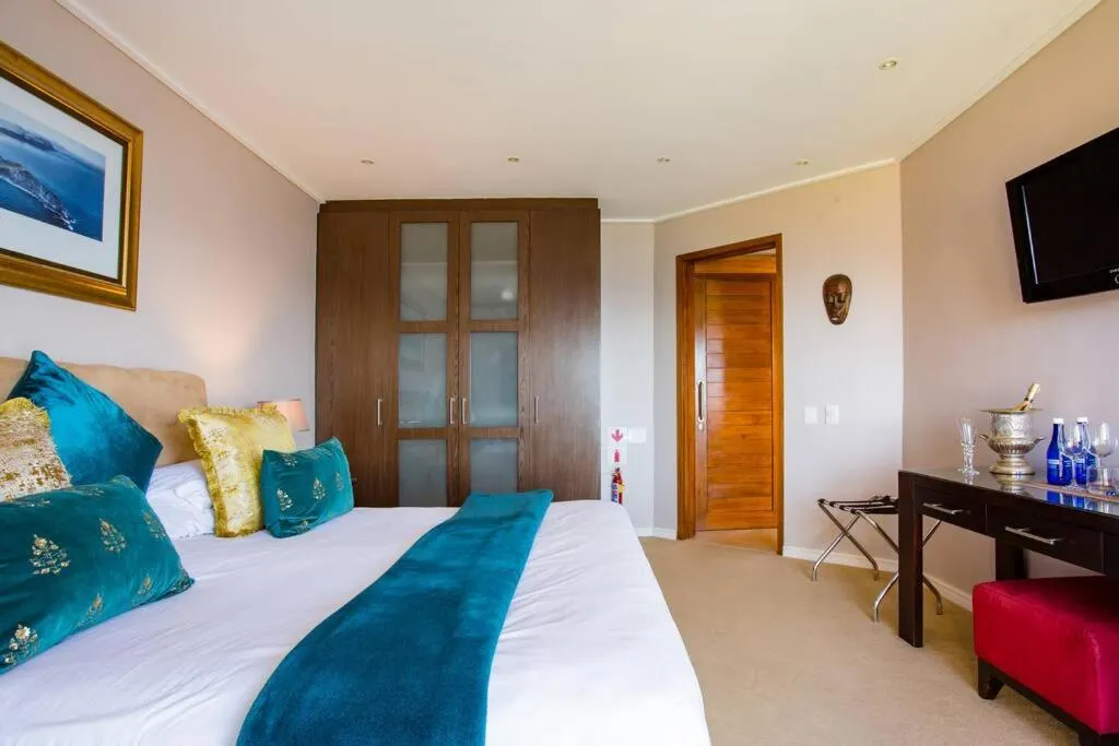 Bed in Aqua Terra Boutique Guesthouse - Simon's Town, Cape Town