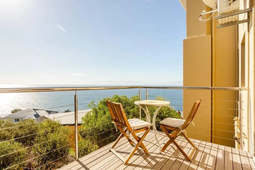 Aqua Terra Boutique Guesthouse - Simon's Town, Cape Town