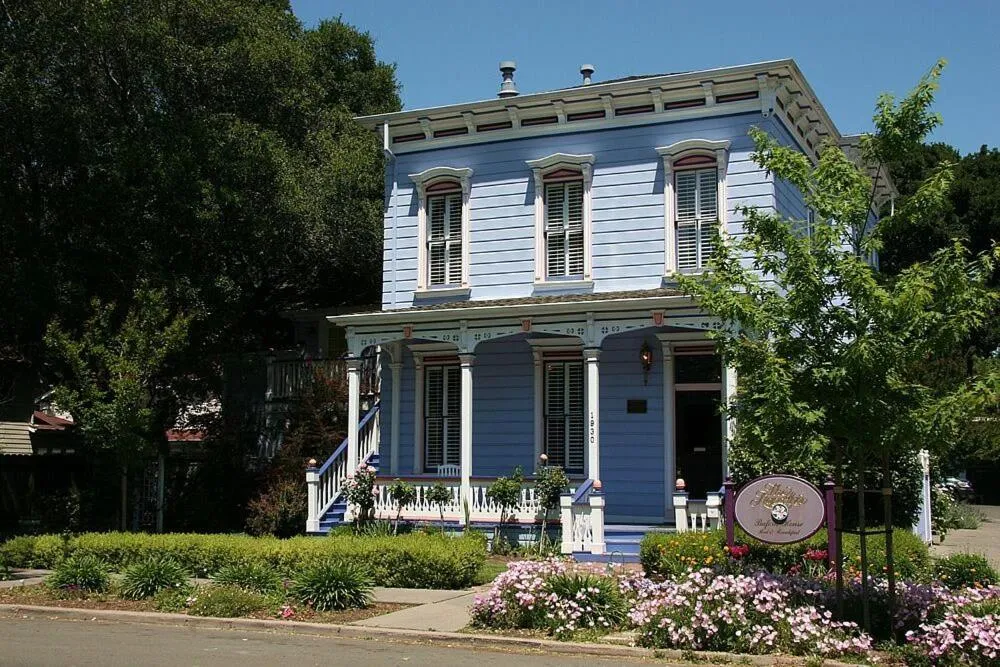 Property building in The Napa Inn