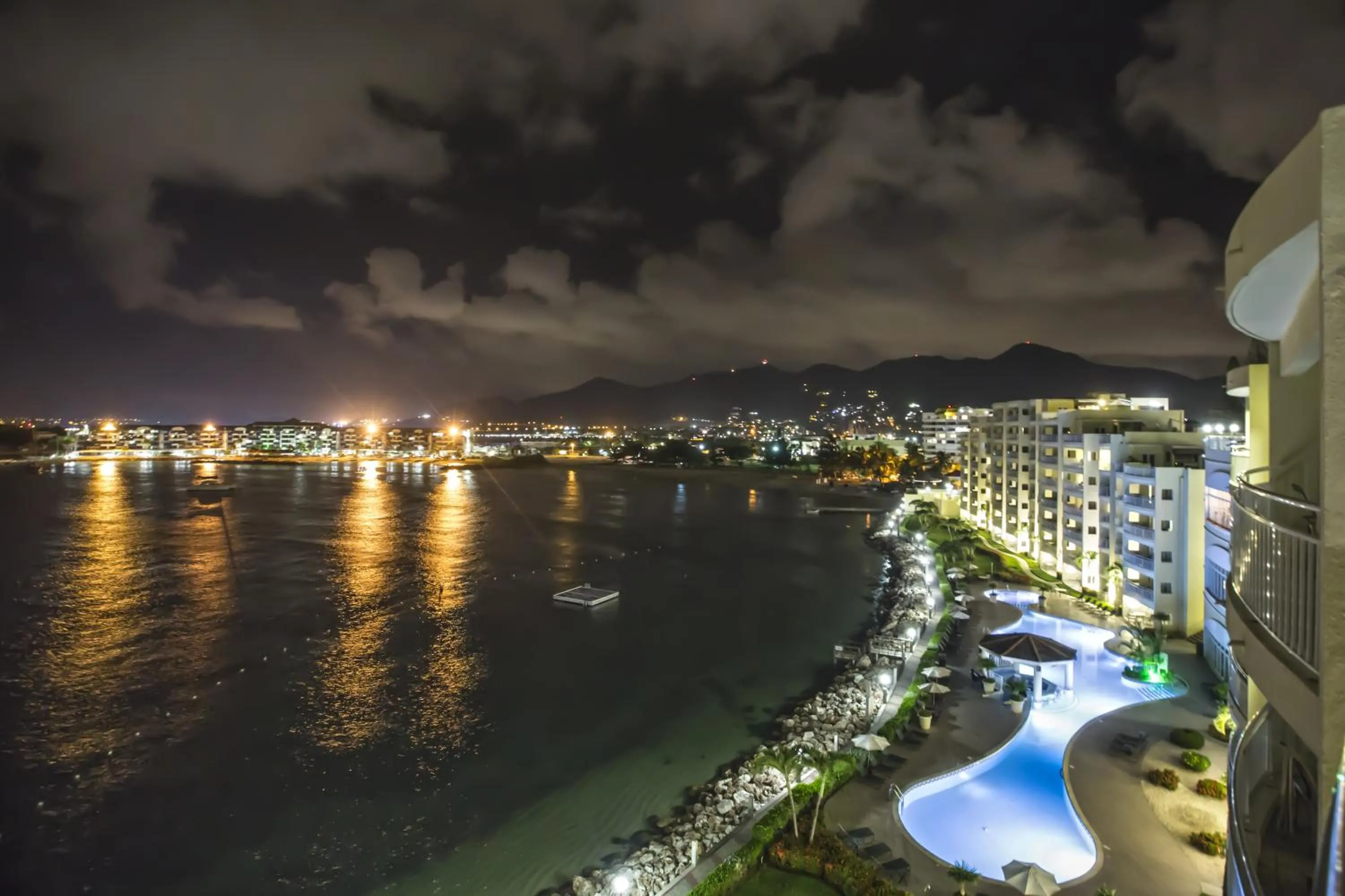 Night in The Villas at Simpson Bay Resort