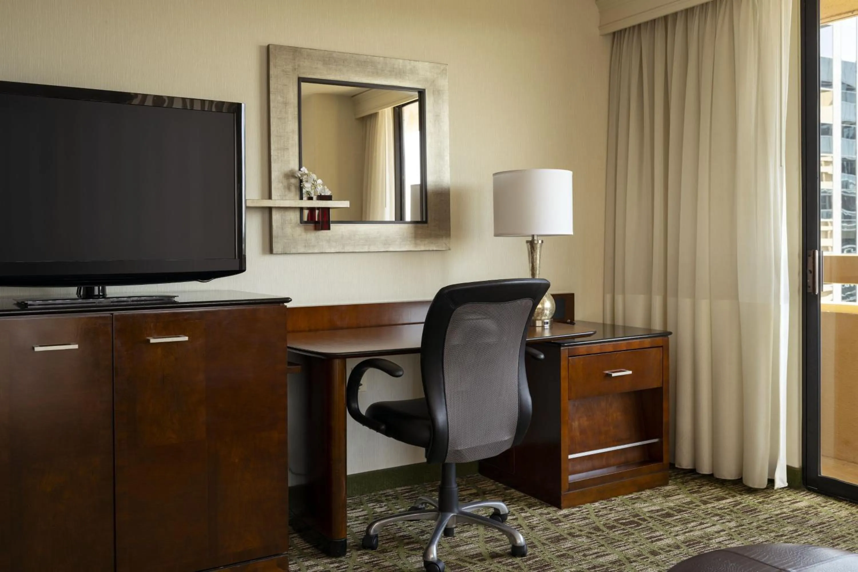 Photo of the whole room in San Diego Marriott La Jolla