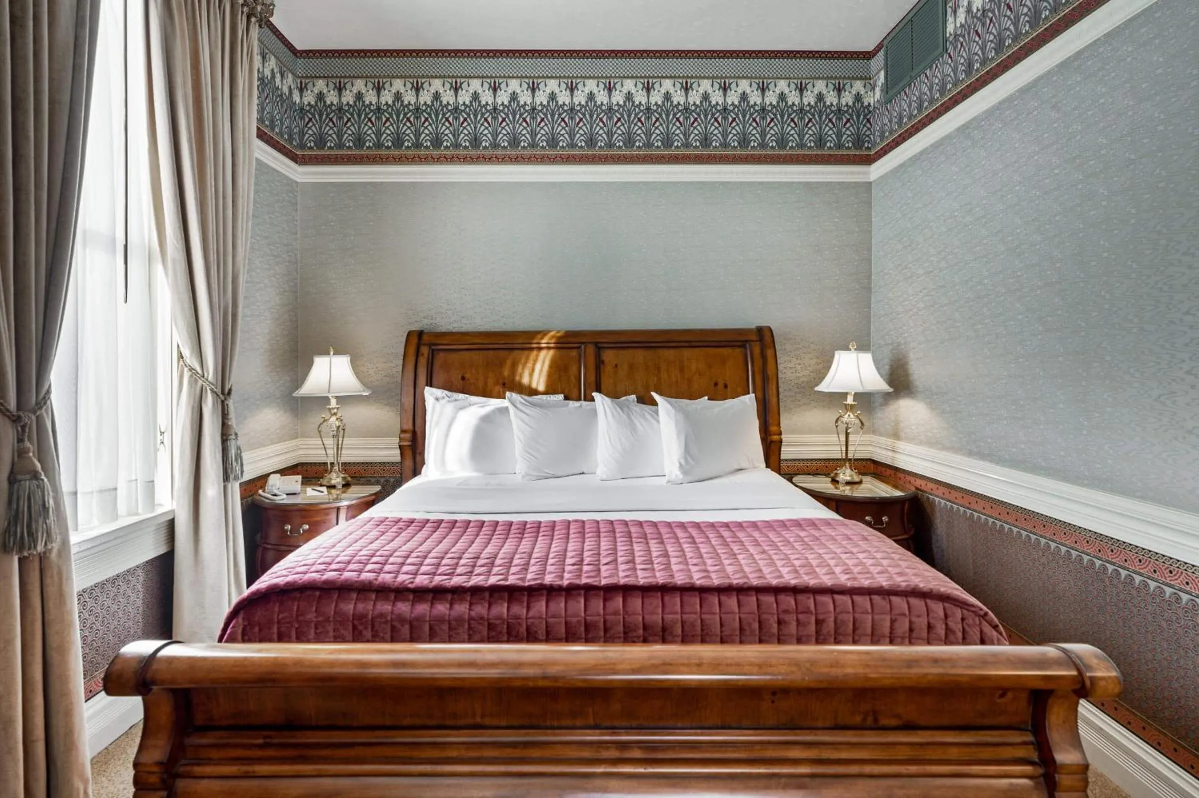 Bed in Beaumont Hotel and Spa - Adults Only
