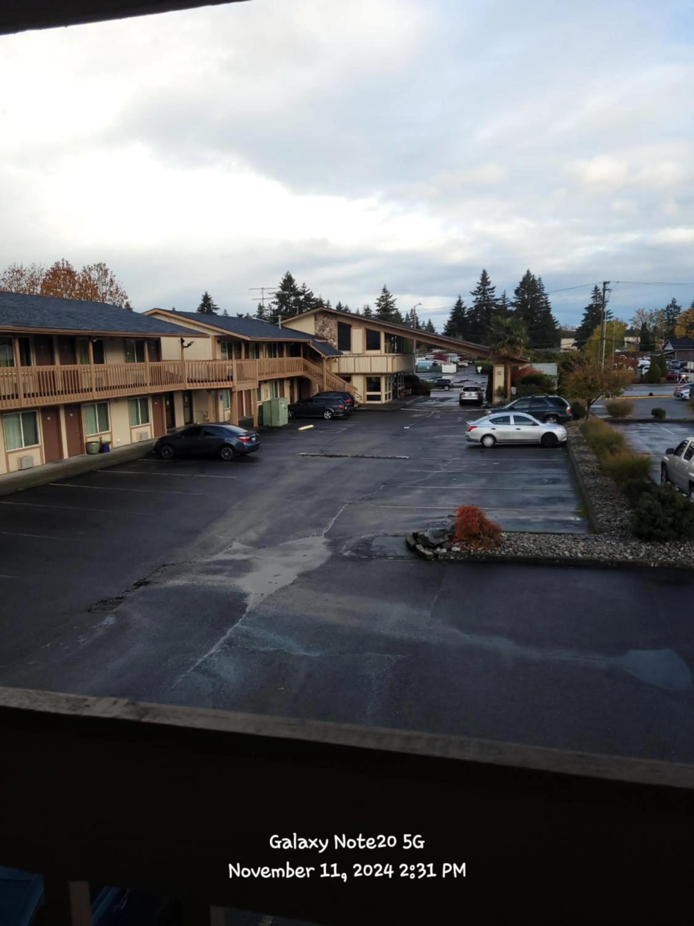 Property building in Western Inn Lakewood