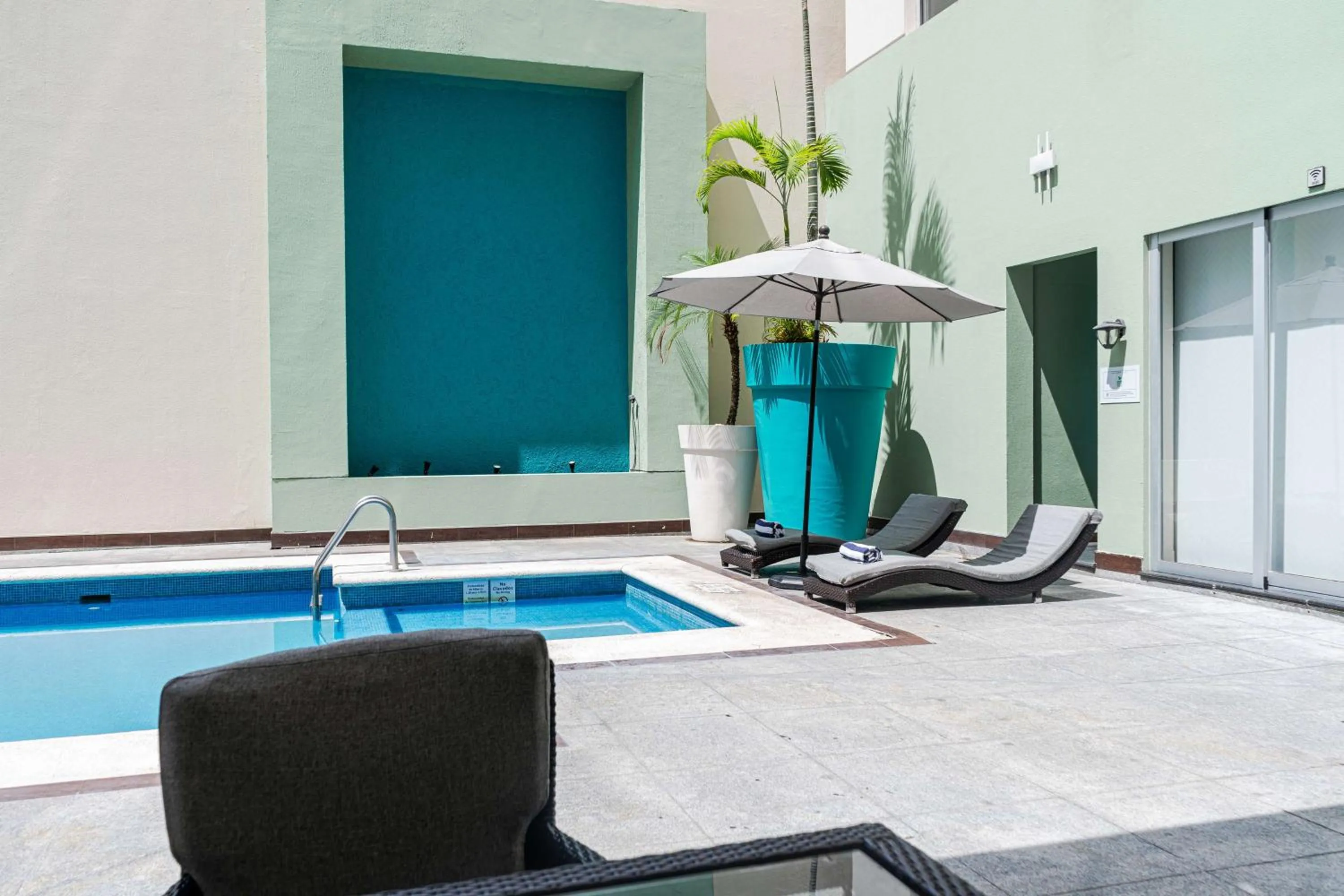 Pool view in Hampton by Hilton Veracruz Boca Del Rio