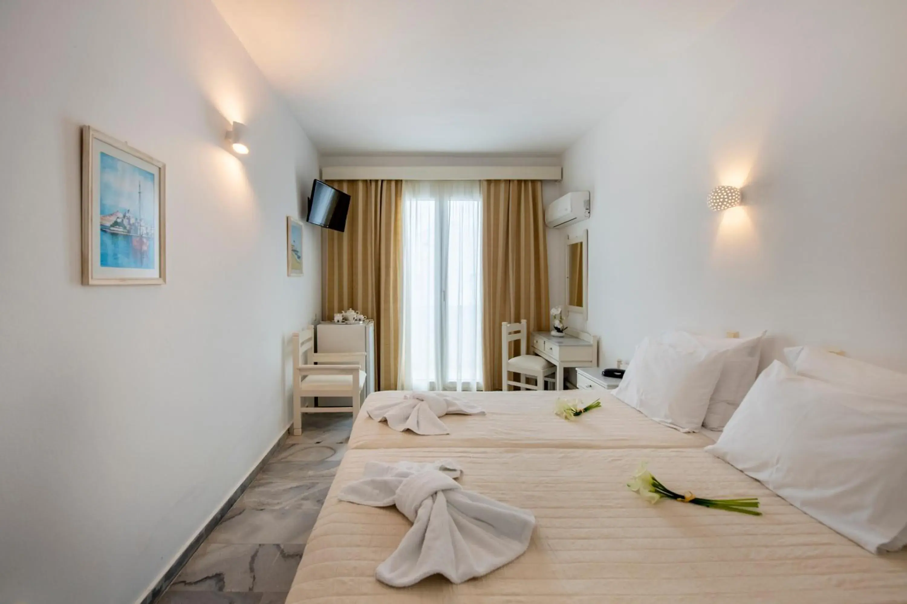 Double or Twin Room in Hotel Aegeon Double or Twin Room in Hotel Aegeon