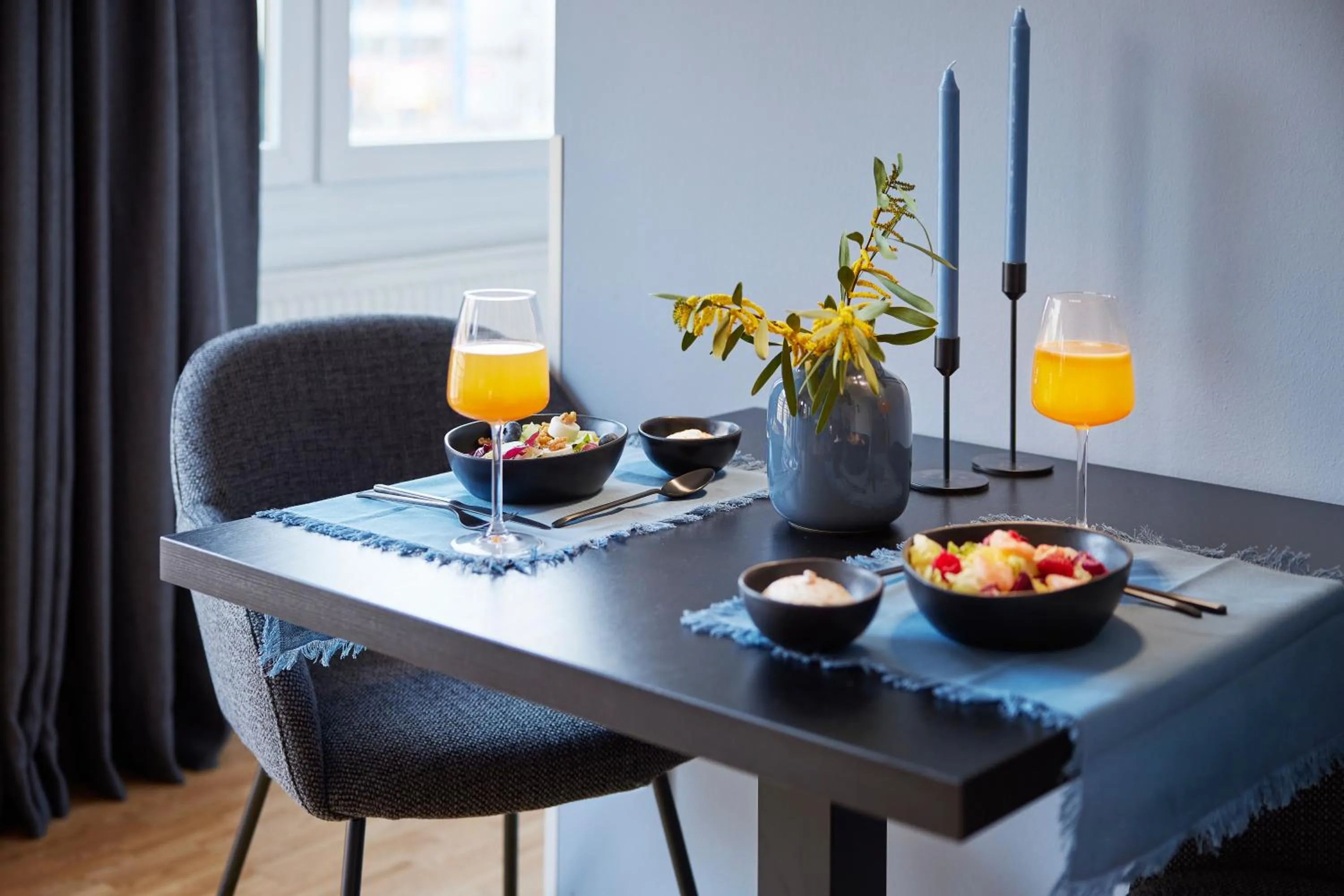 Dining area in SEEGER Living Comfort Downtown