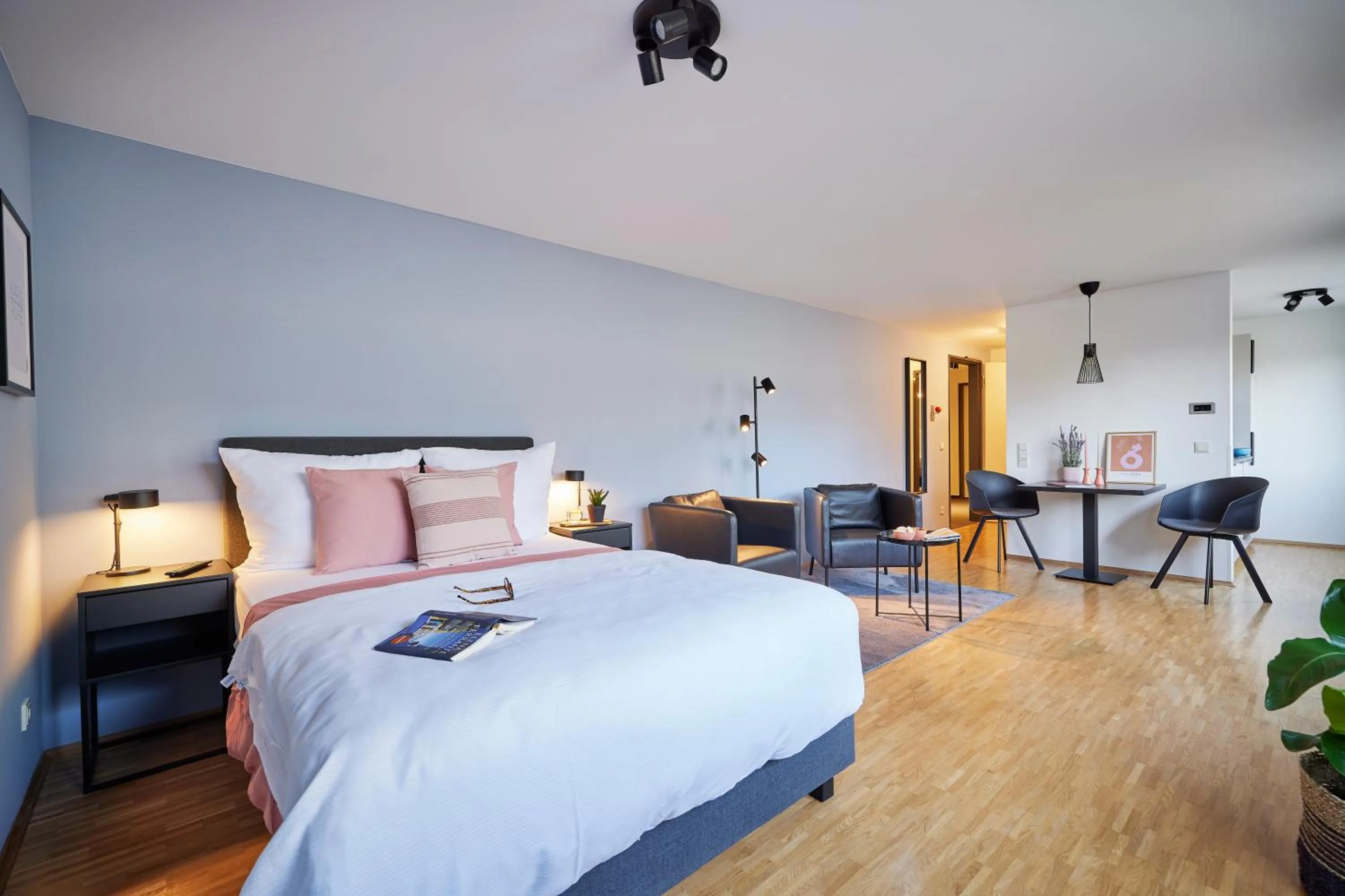 Bed in SEEGER Living Comfort Downtown