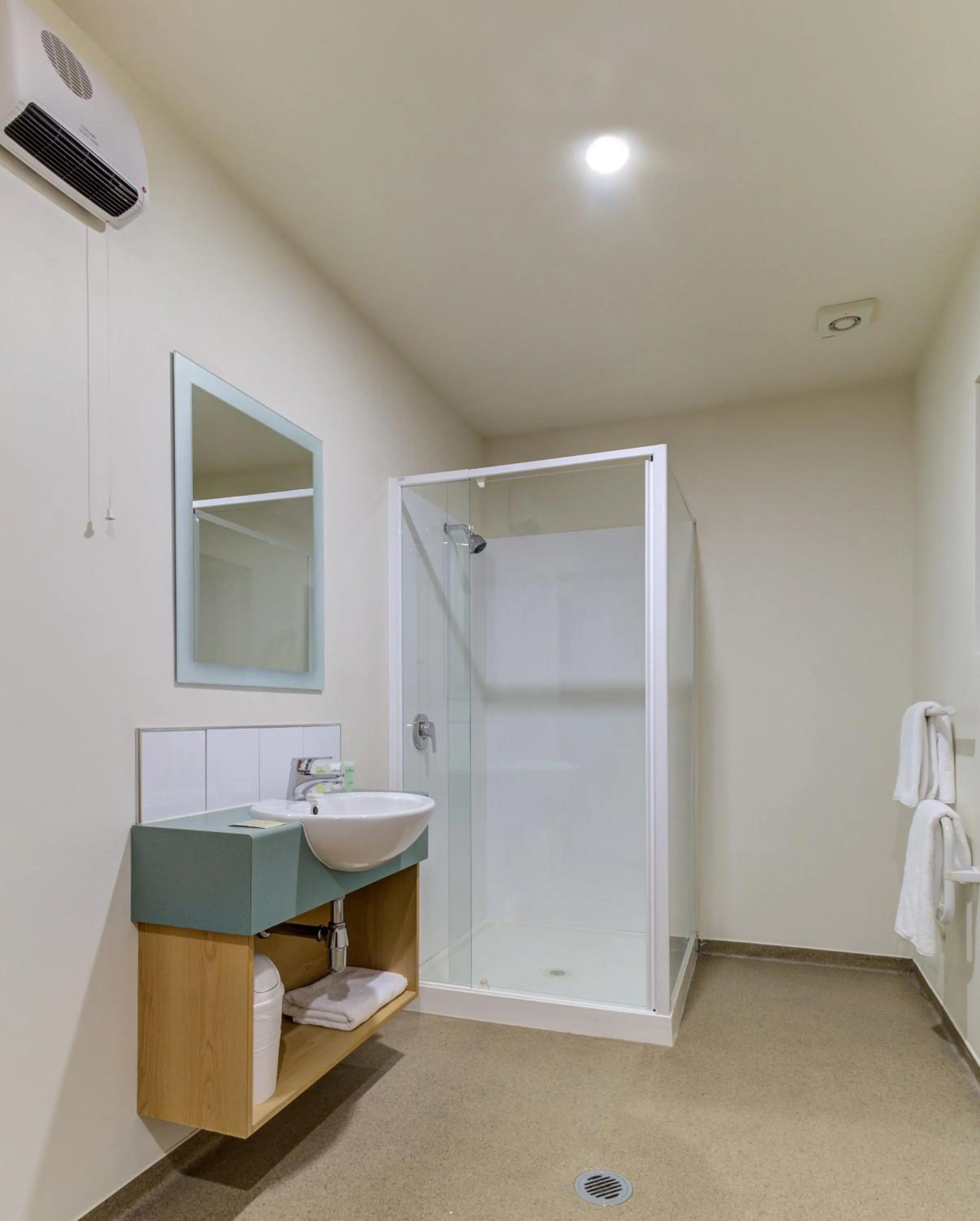 Shower in Hanmer Springs Retreat
