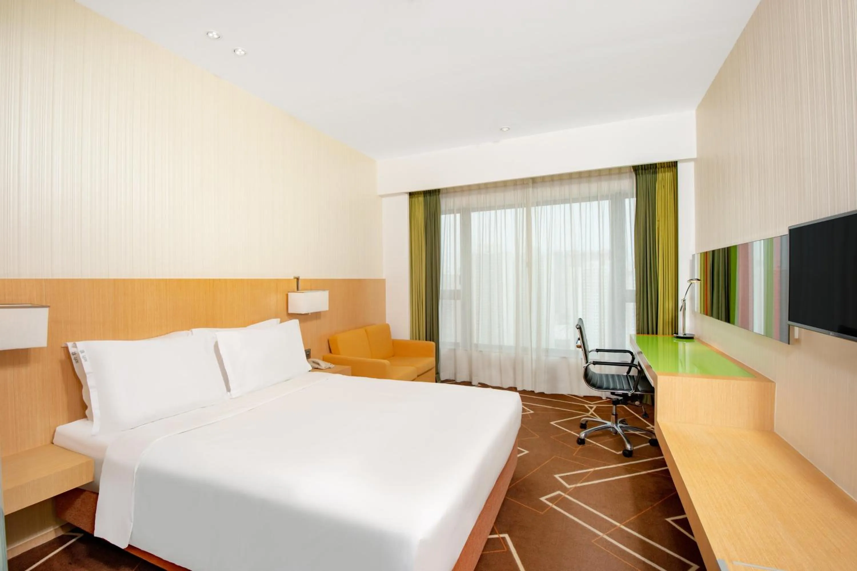 Photo of the whole room in Holiday Inn Express Hong Kong Kowloon East, an IHG Hotel