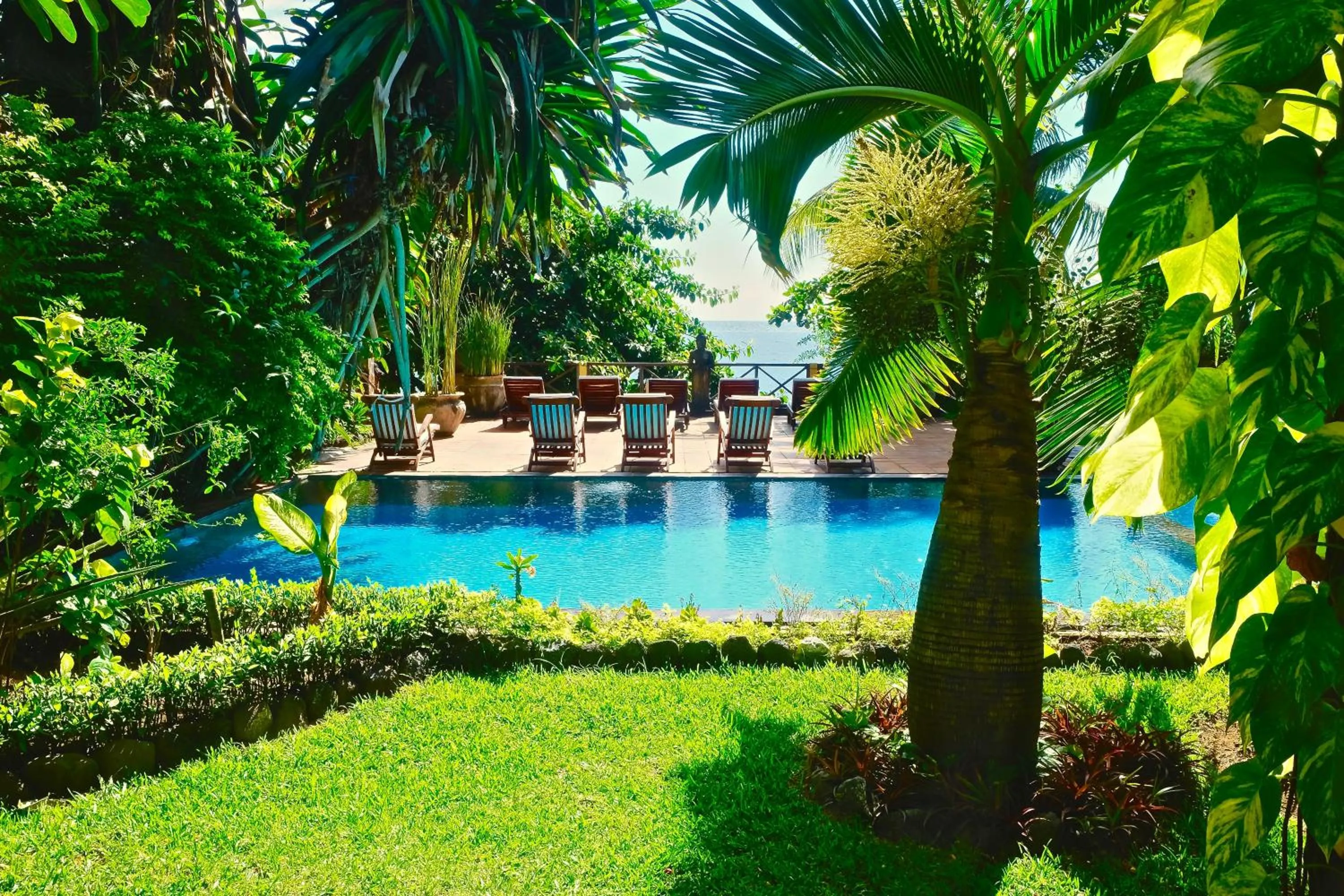 Garden in Villa Boreh Beach Resort and Spa