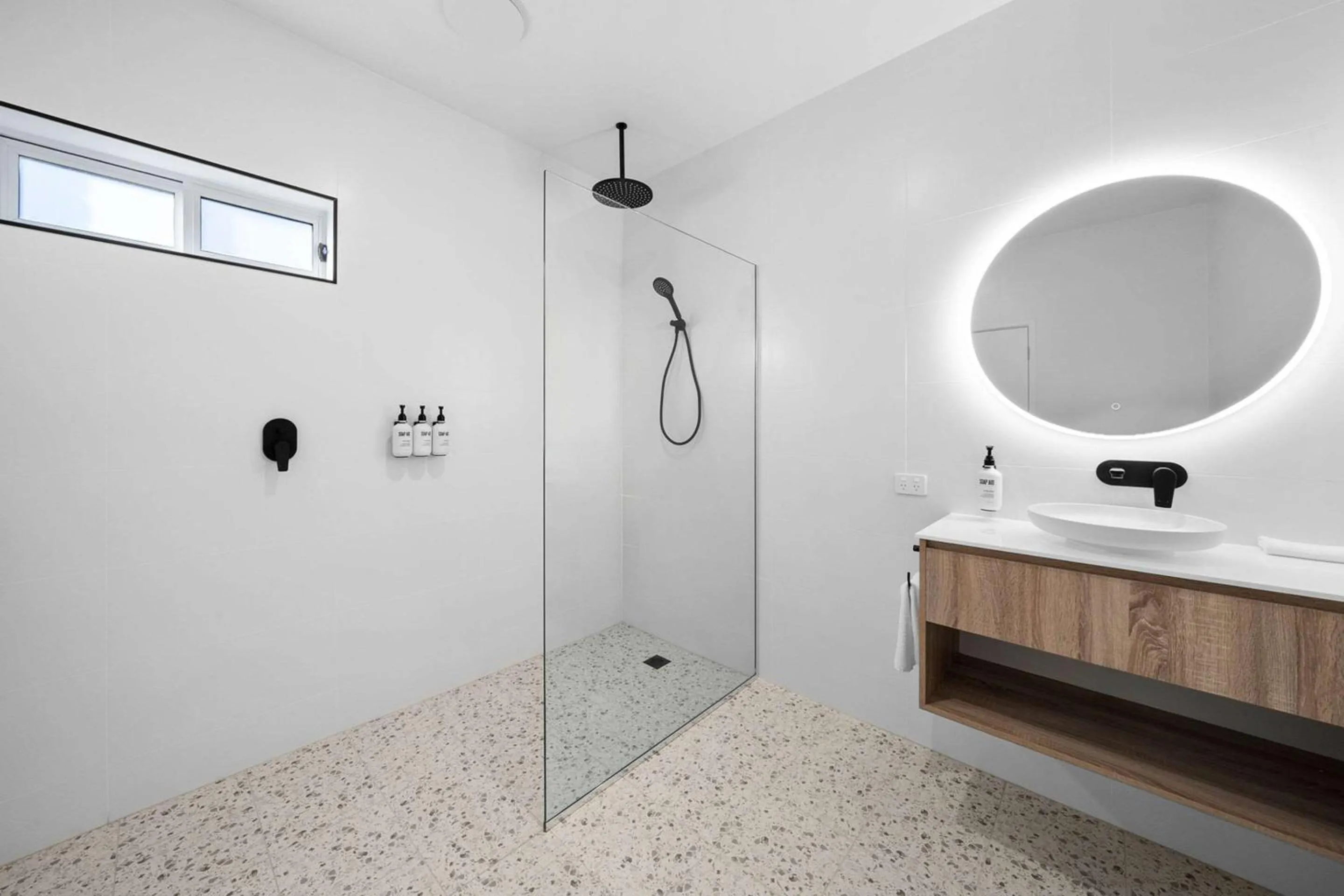 Bedroom in Econo Lodge Border Gateway Wodonga