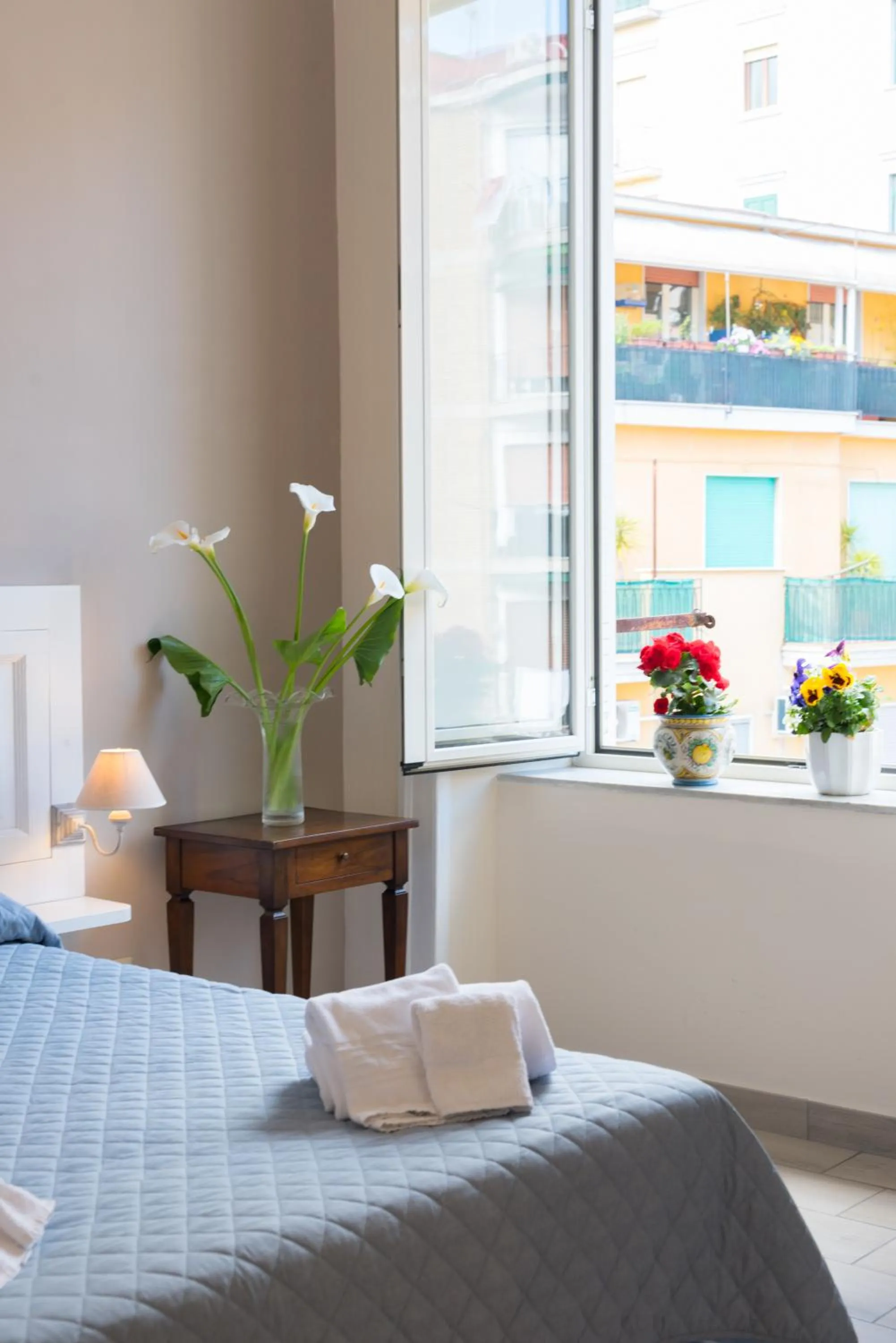 View (from property/room), Bed in B&B Supportico Lopez