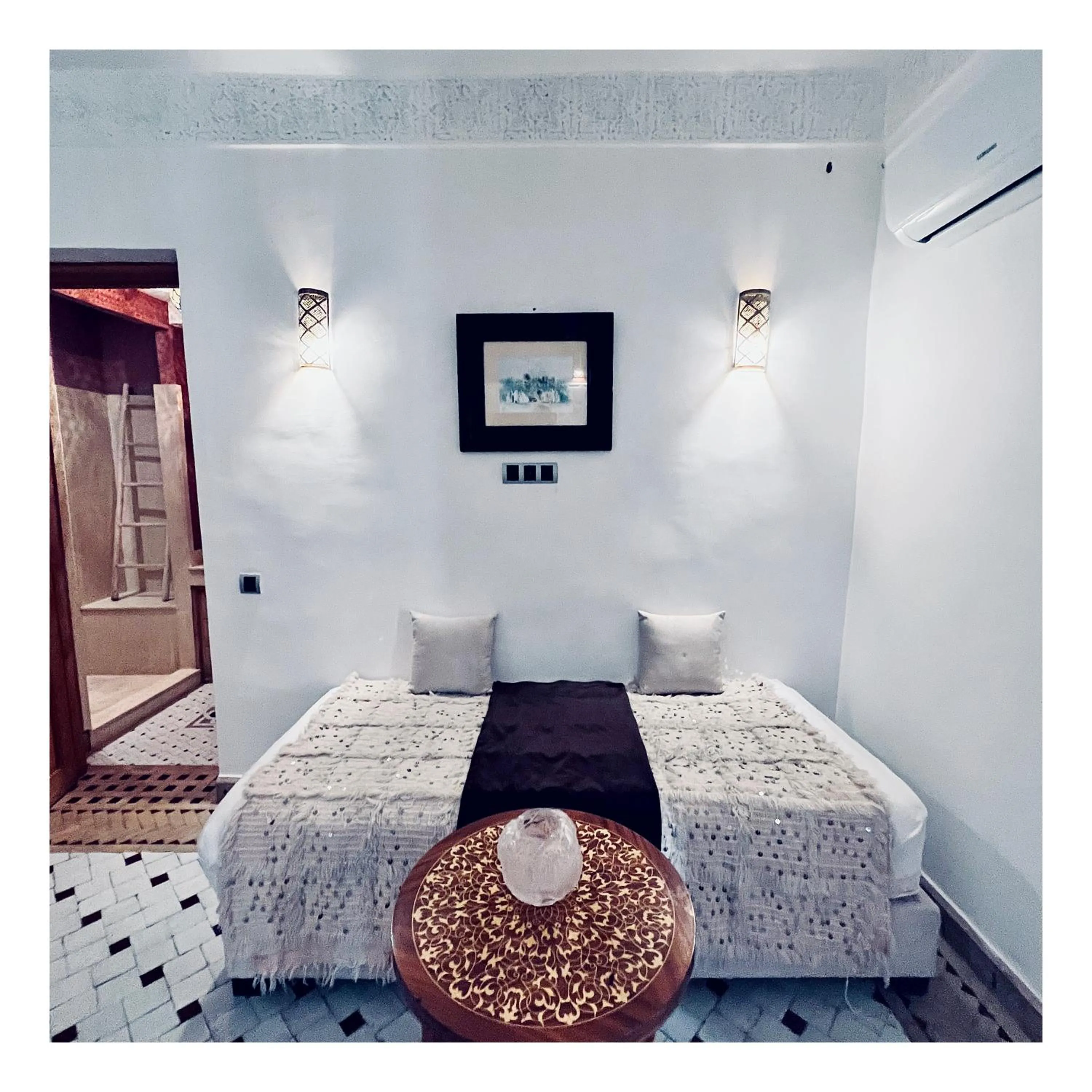 Bed in Palais Nejma oriental