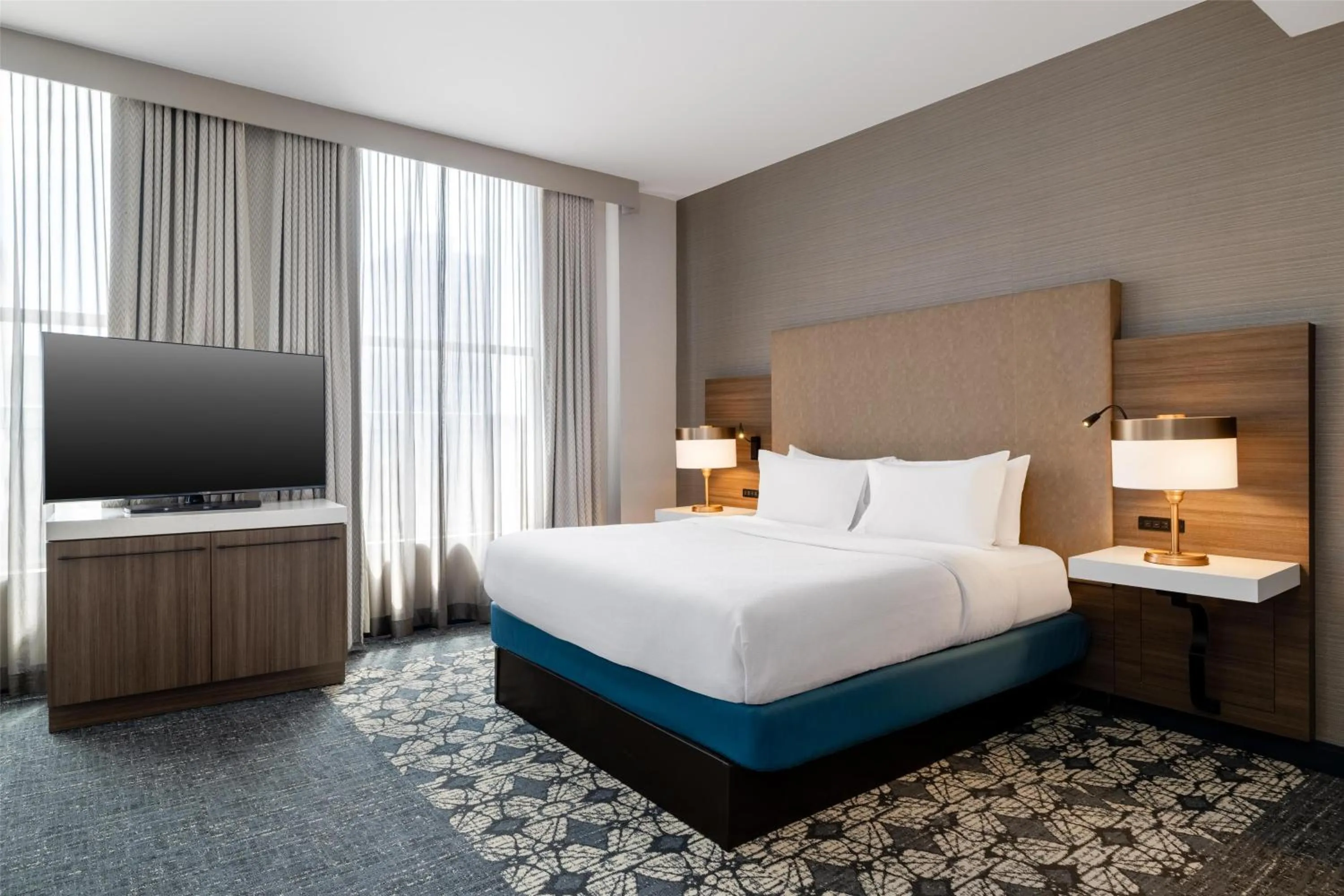 Bed in Hilton Garden Inn Indianapolis Downtown