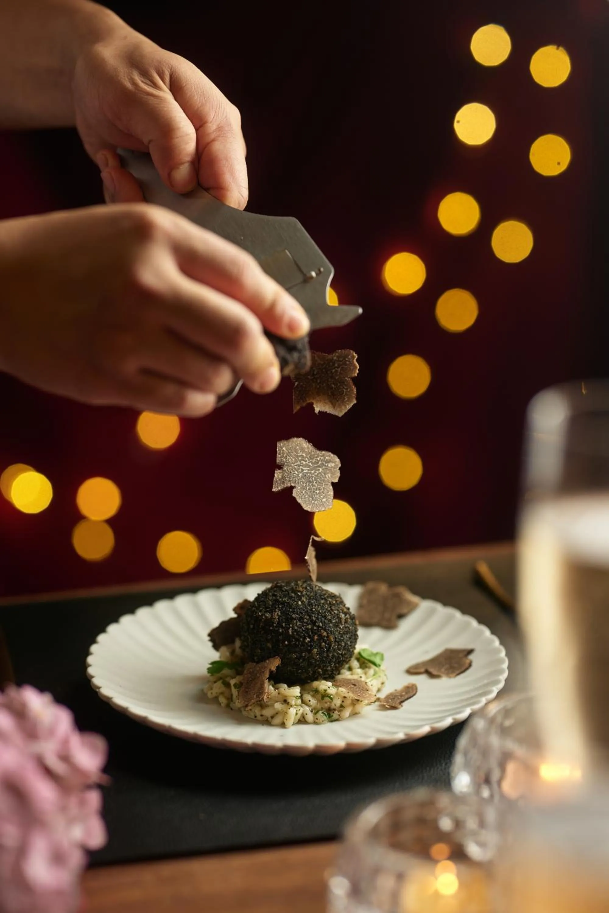 Restaurant/places to eat in Crowne Plaza Hong Kong Kowloon East by IHG