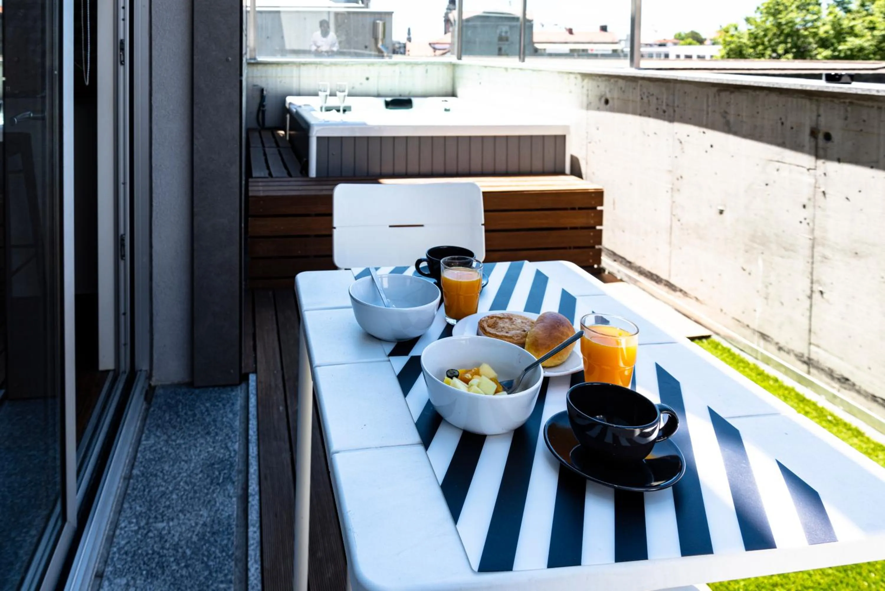 Hot Tub in PortoSoul Trindade